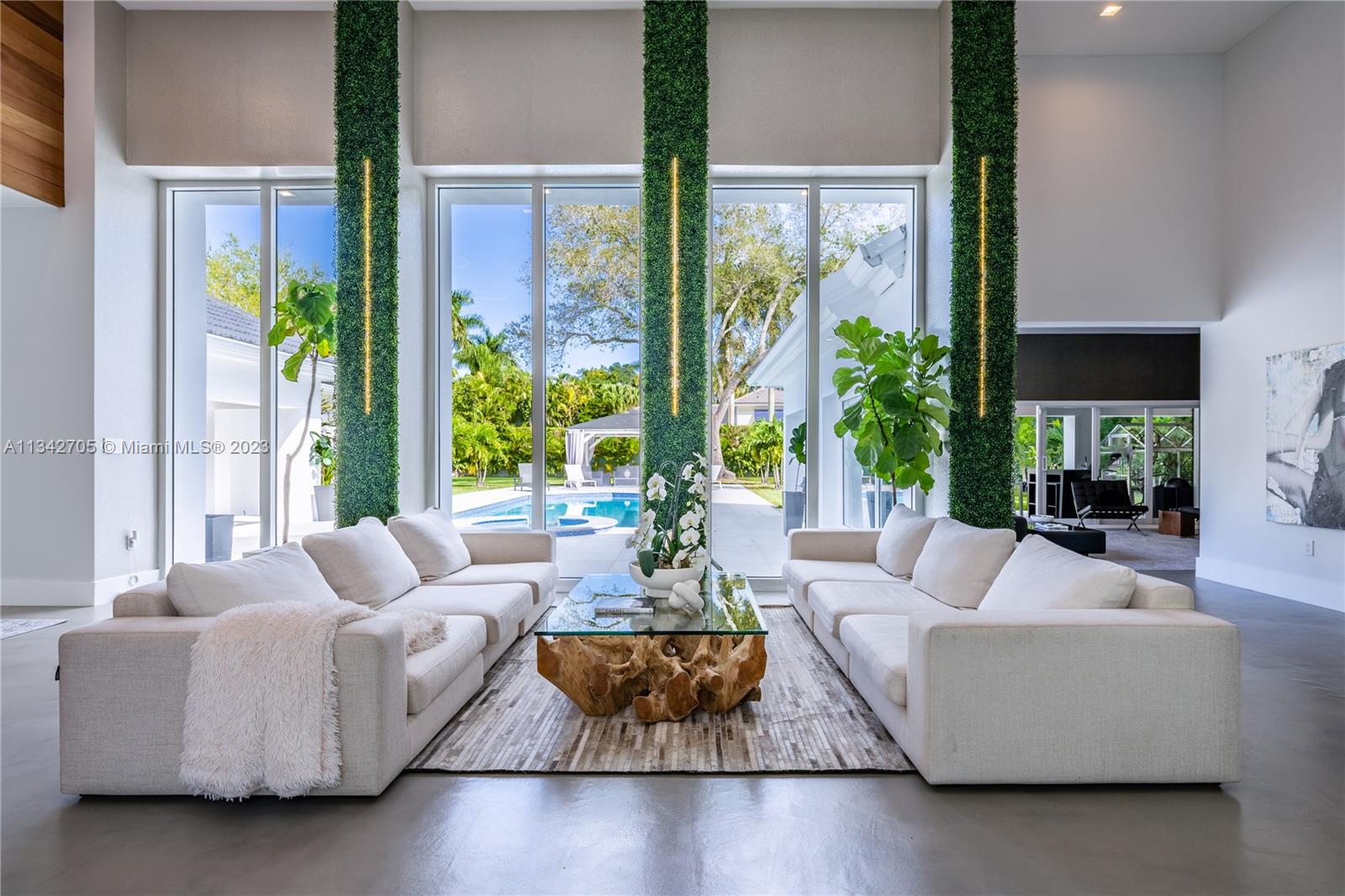7255 SW 82nd Ave  For Sale A11342705, FL