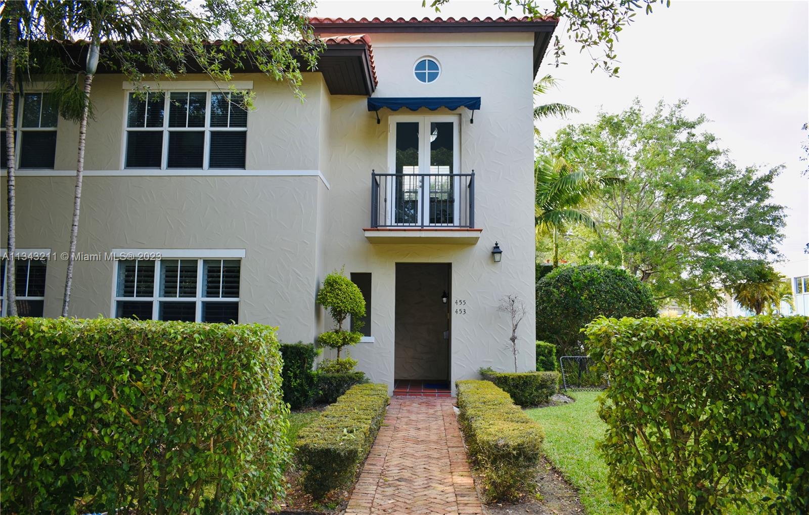 Photo 2 of 453 Menendez Ave in Coral Gables - MLS A11343211