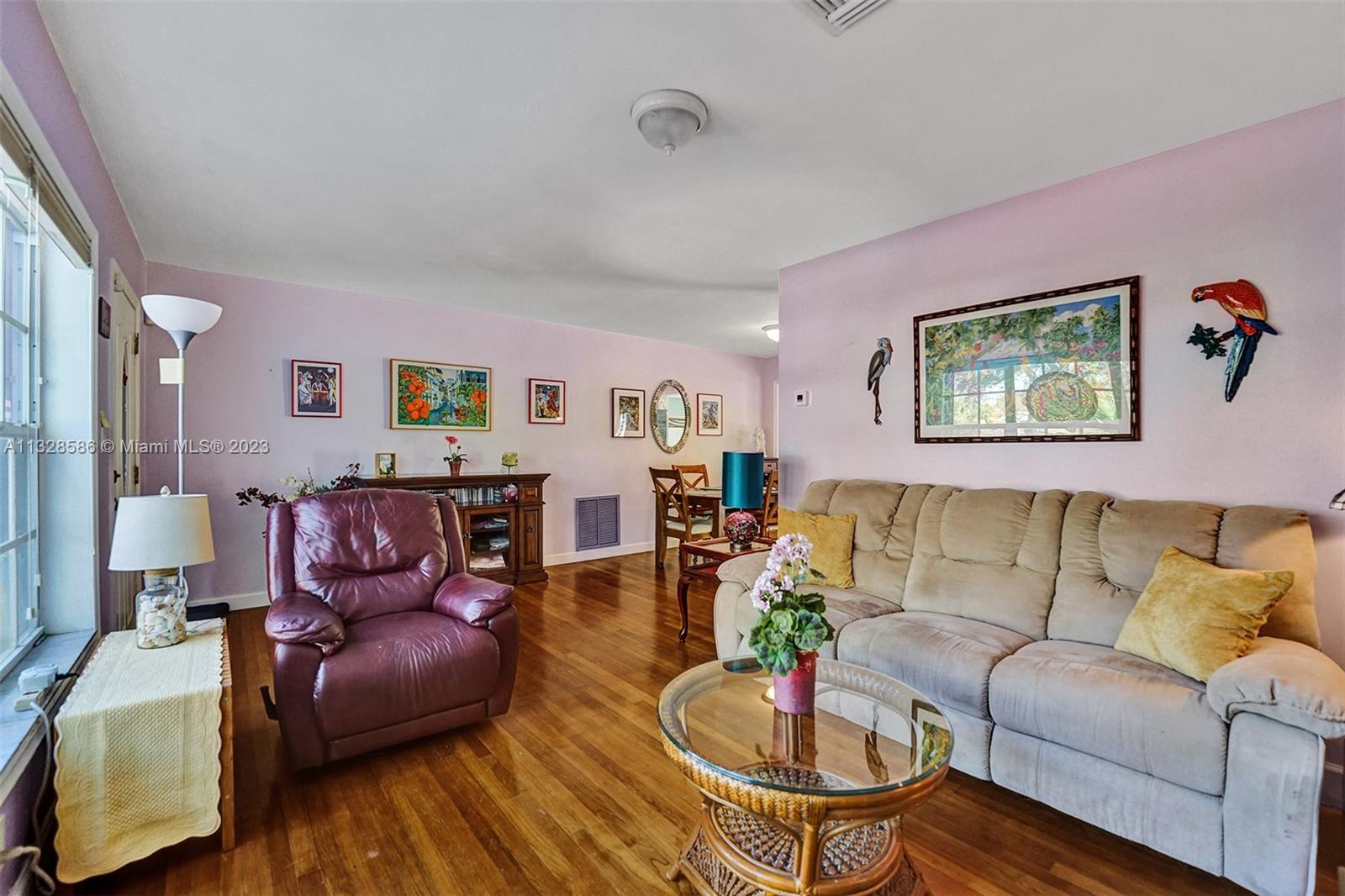 Listing Photo 16