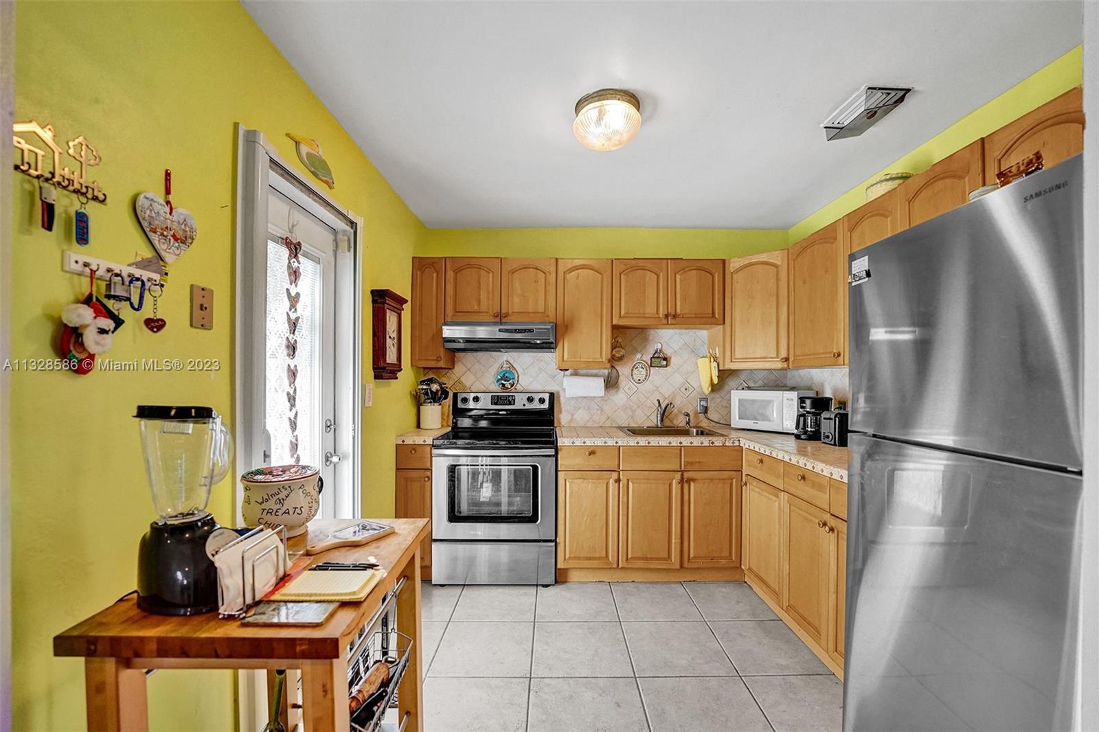 Listing Photo 1