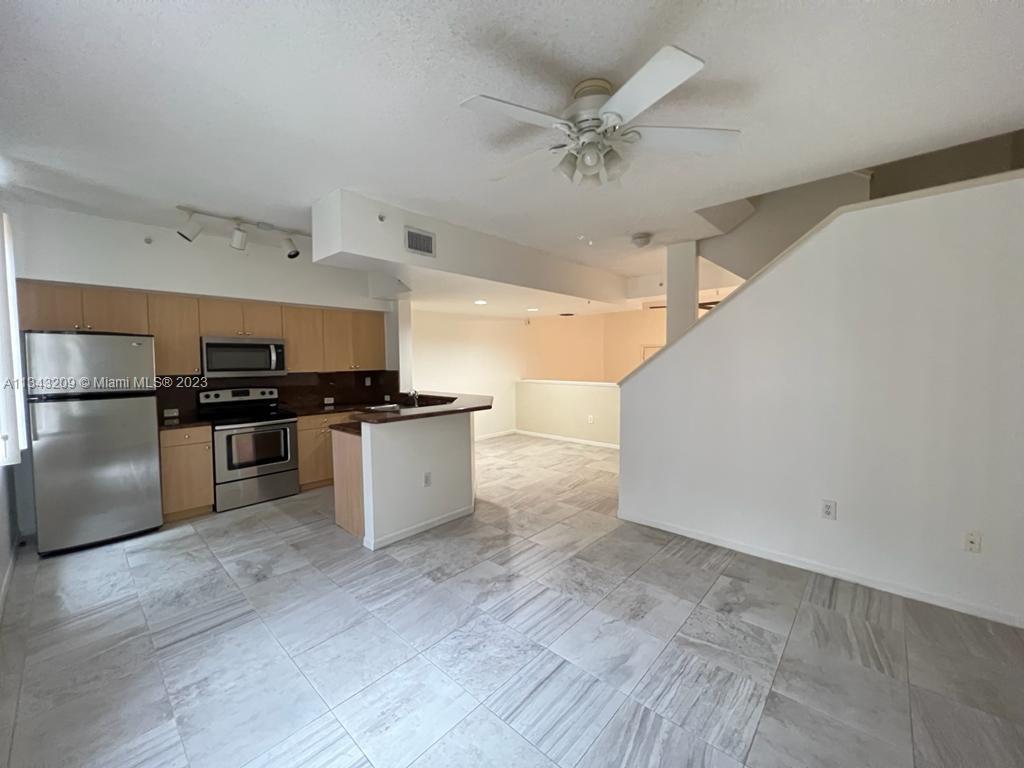 Photo 2 of 2841 185th St in Aventura - MLS A11343209
