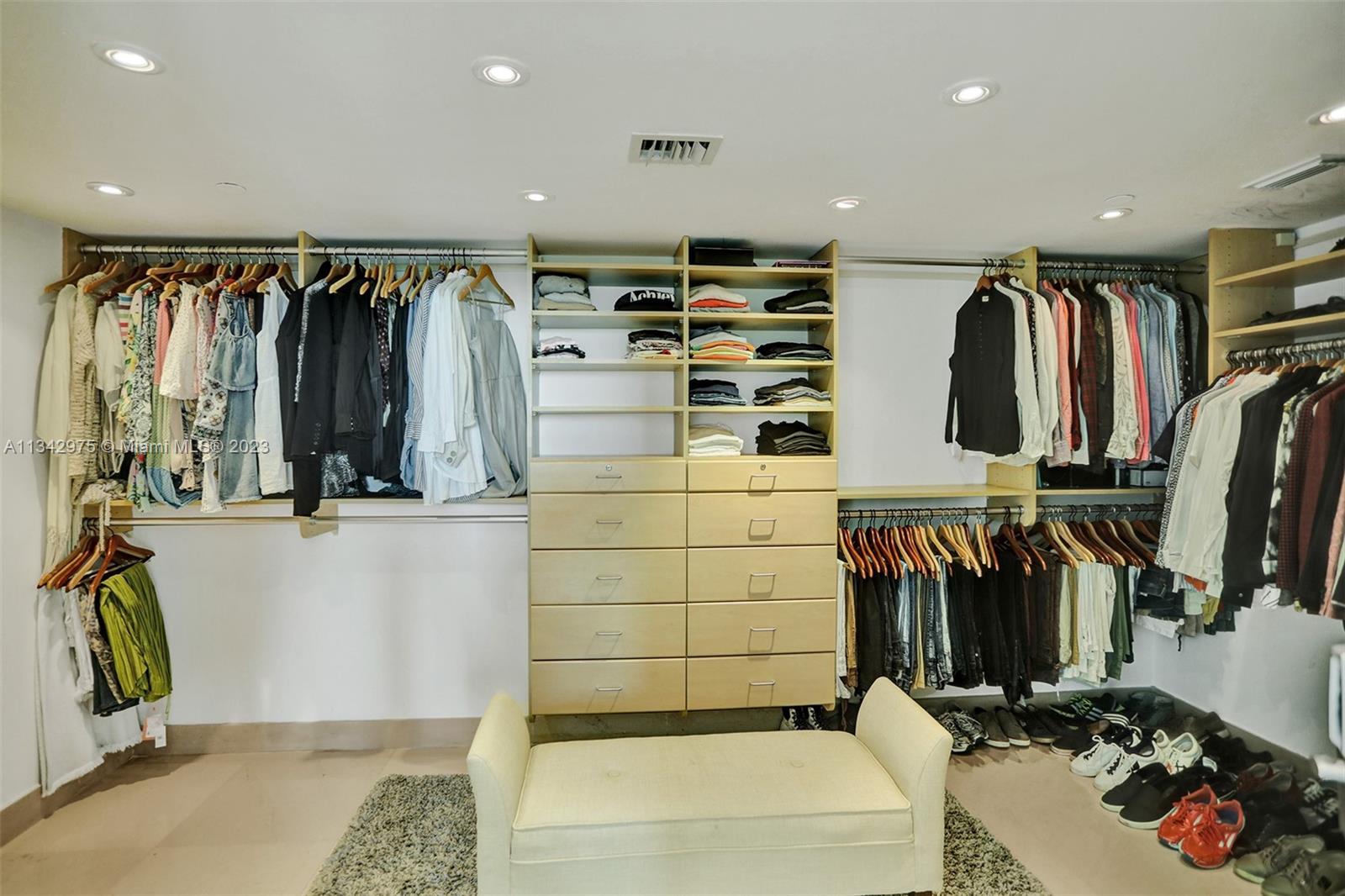 MASTER CLOSET