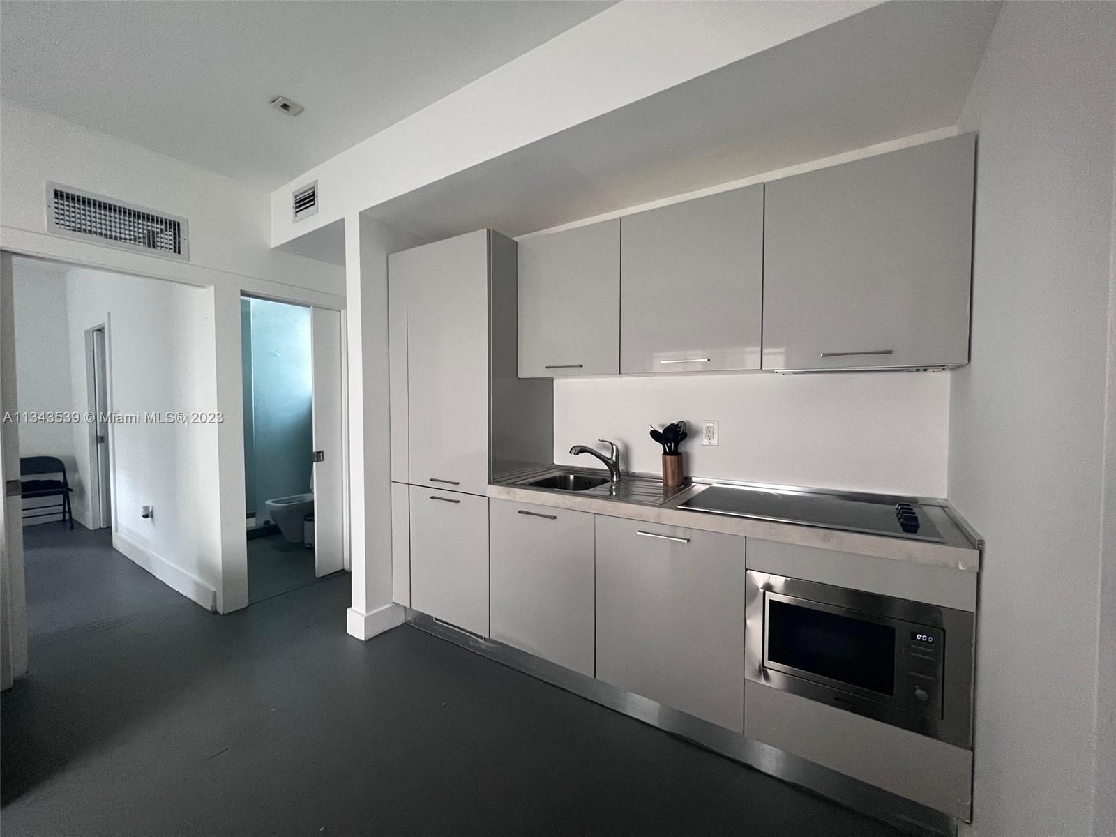 600  15th St #4 For Sale A11343539, FL