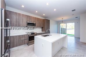 Photo 1 of 7230 103 PATH in Doral - MLS A11343260