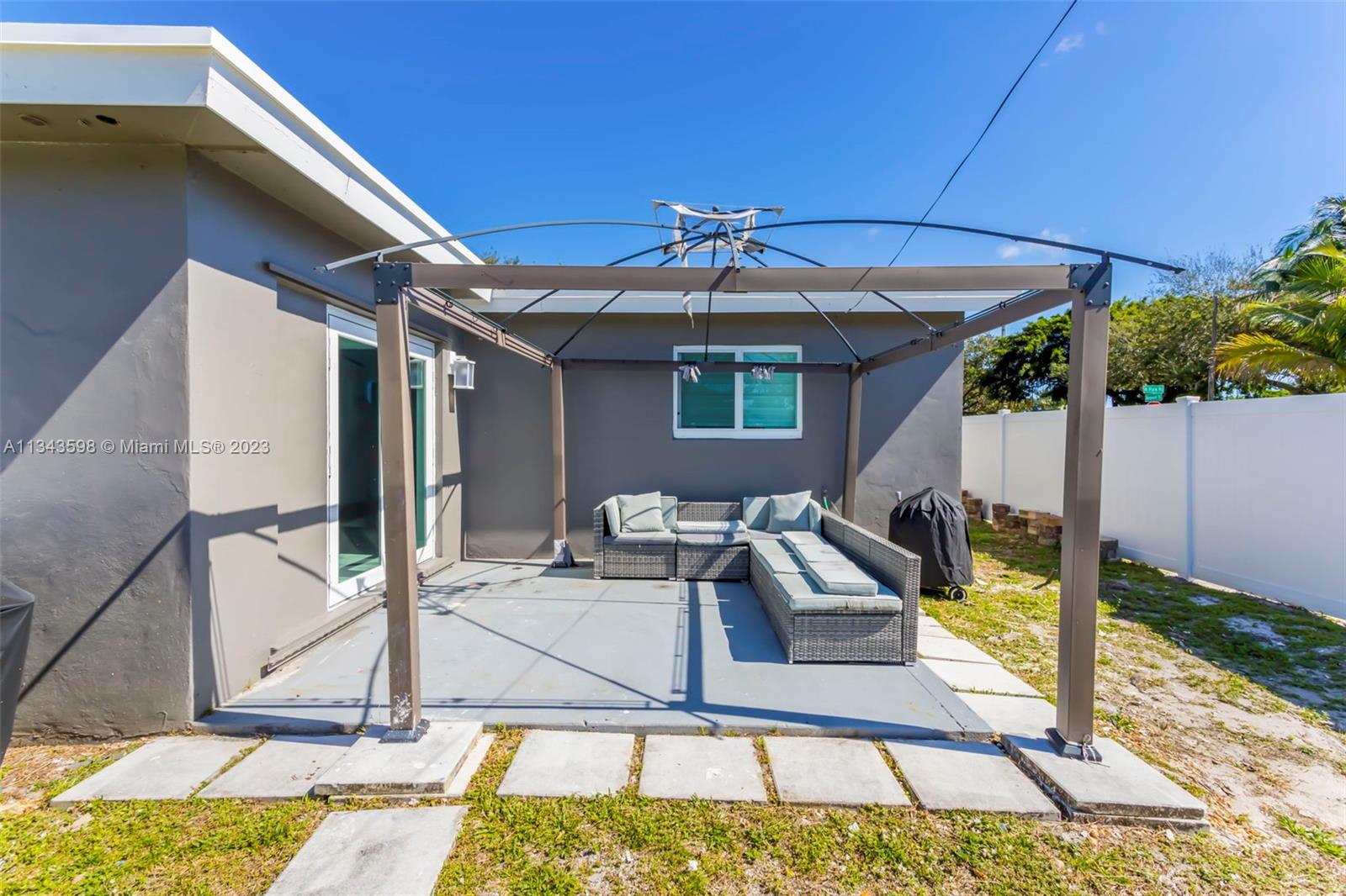 Listing Photo 18