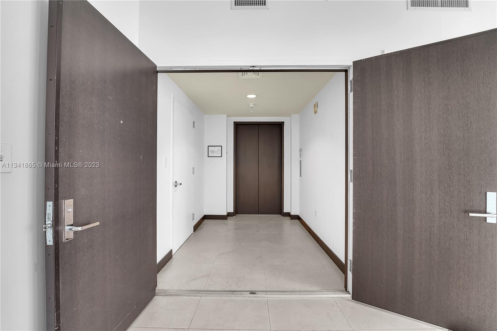 Private Foyer