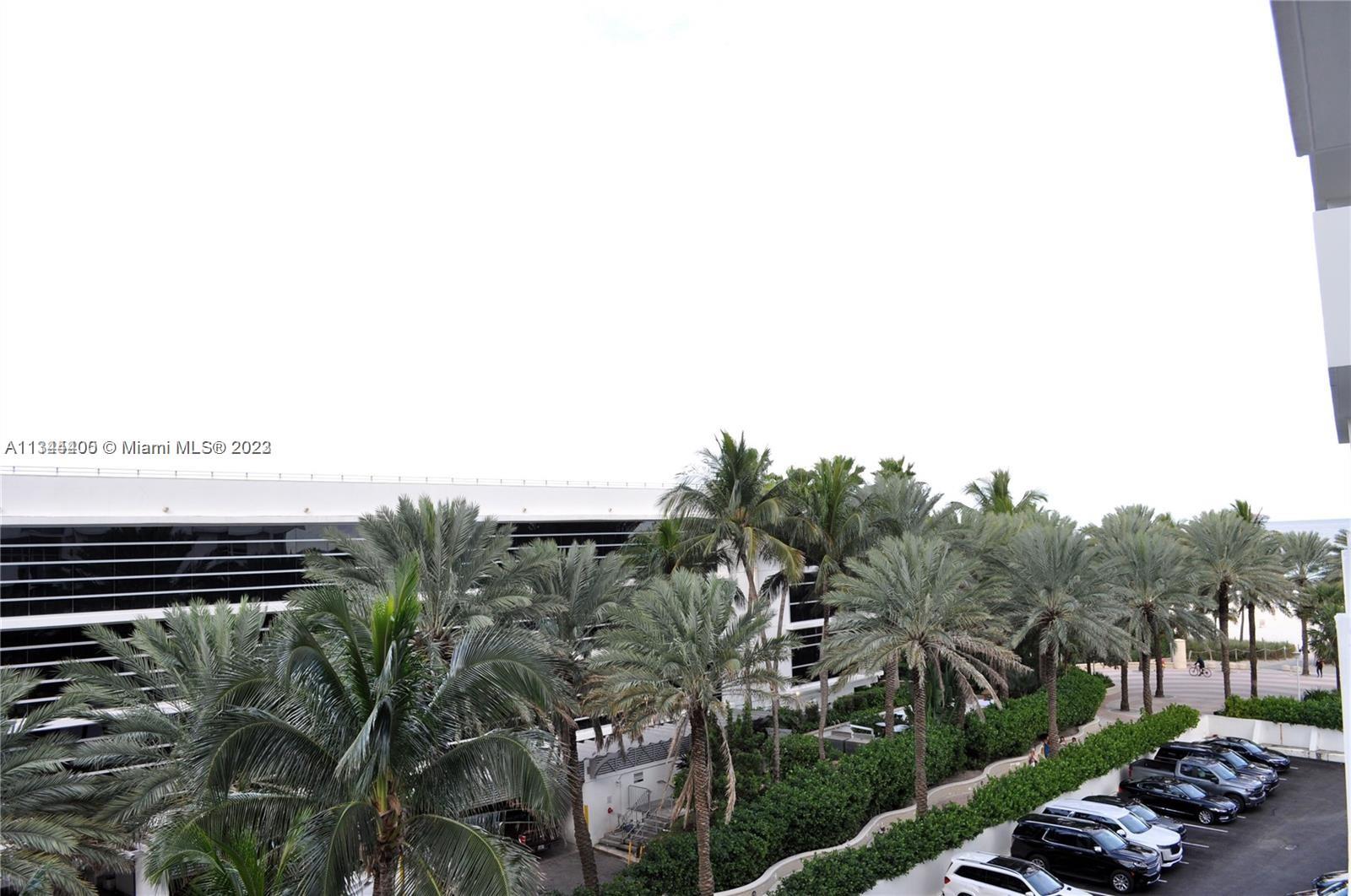 GREAT OPPORTUNITY TO OWN THIS OCEAN FRONT CONDO. ONE OF THE BEST LINES IN THE BUILDING. 
THE DECOPLAGE IS IN THE HEART OF SOUTH BEACH, ON LINCOLN RD WALKING DISTANCE FROM SHOPPING AND RESTAURANTS. GREAT TO LIVE IN OR FOR INVESTORS. YOU COULD RENT IT OUT 12 TIMES A YEAR! CALL FOR MORE INFORMATION