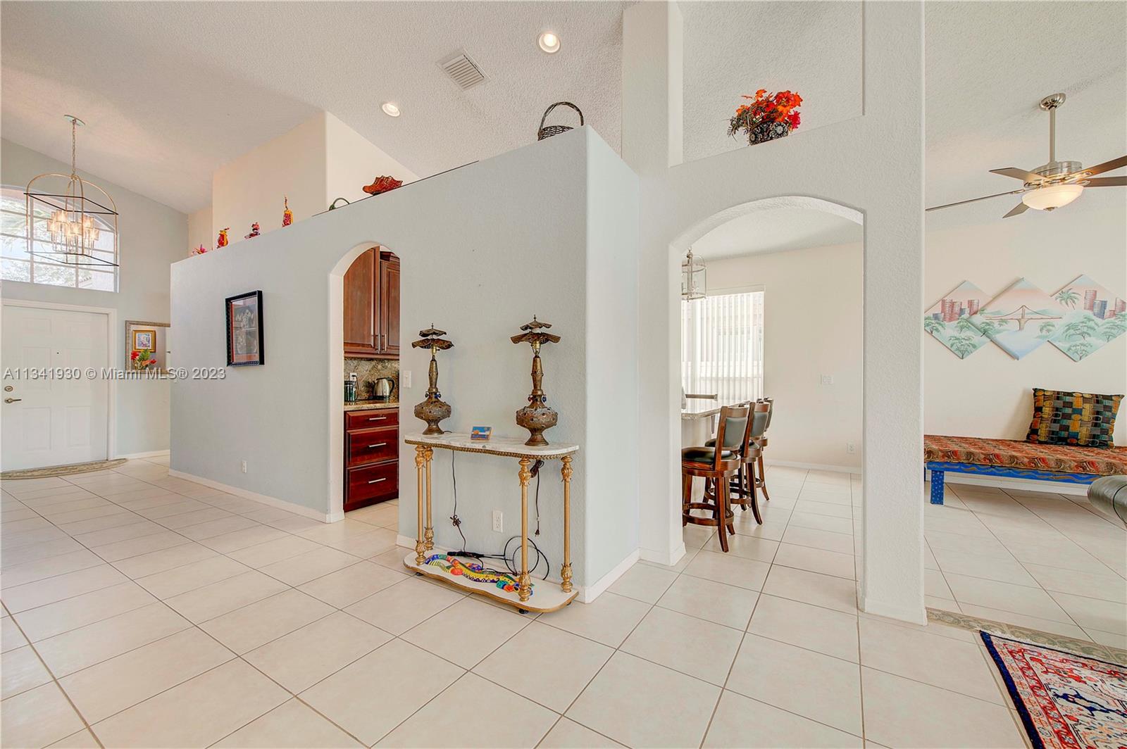 Listing Photo 10