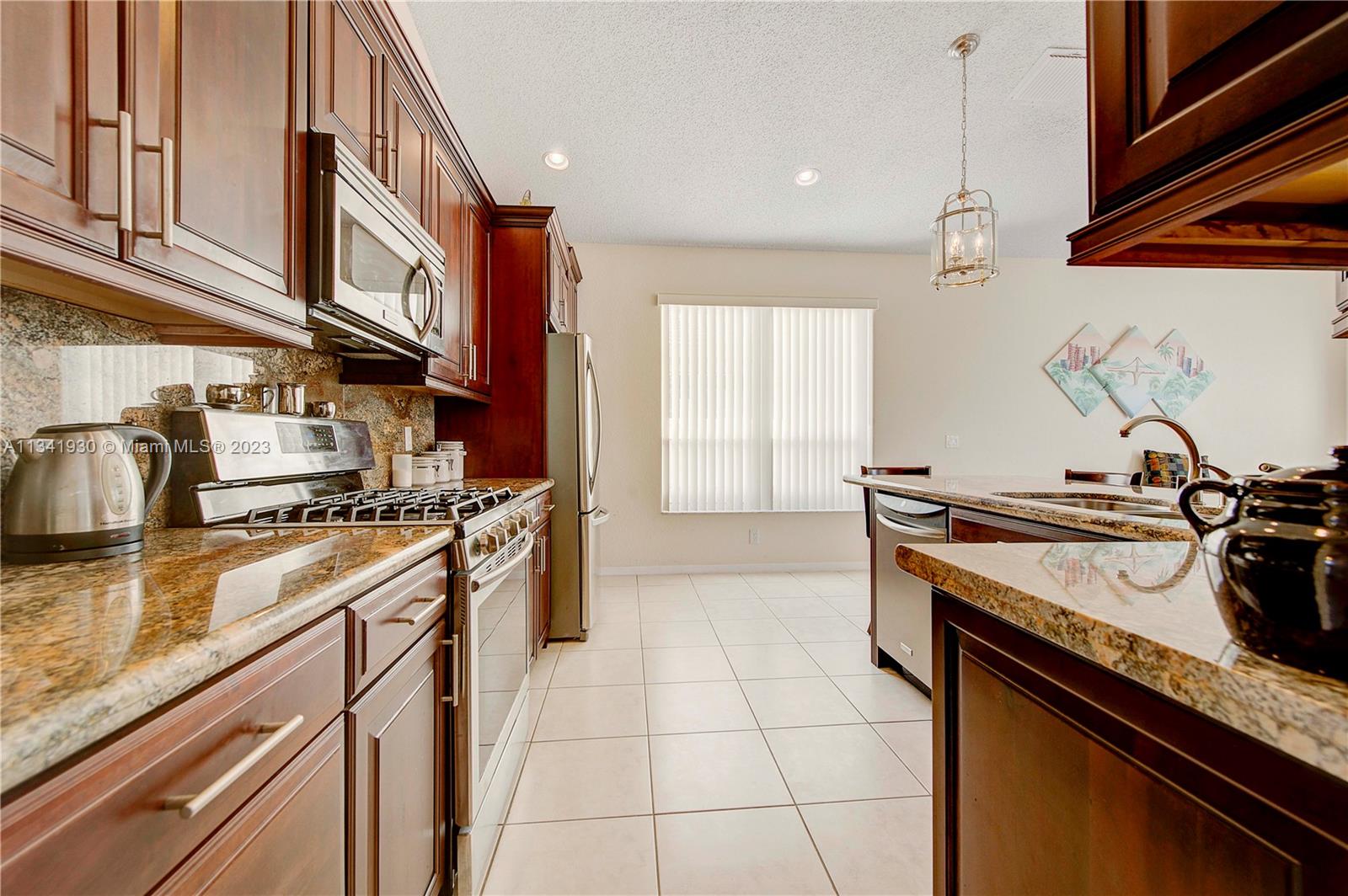 Listing Photo 17