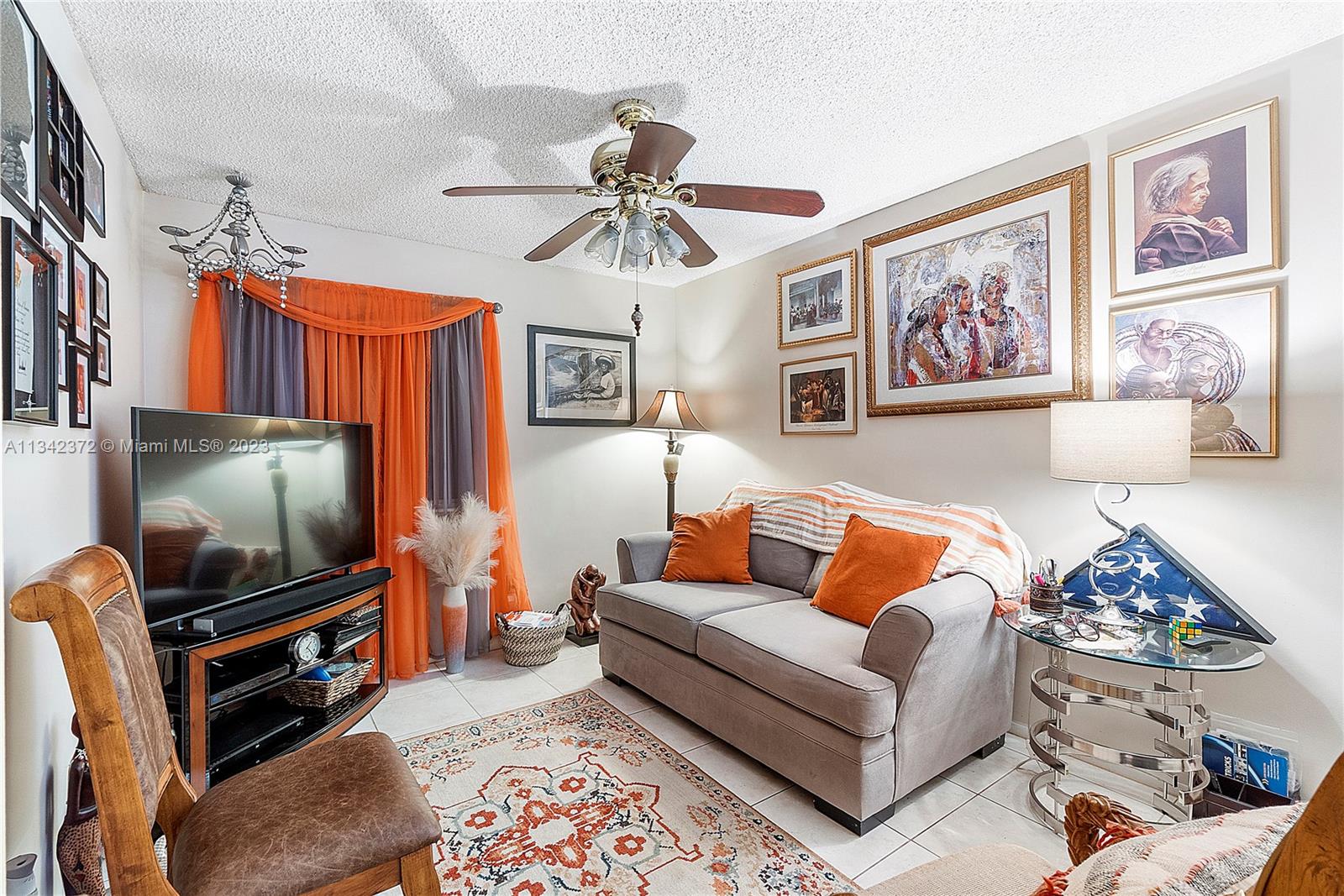 Listing Photo 12