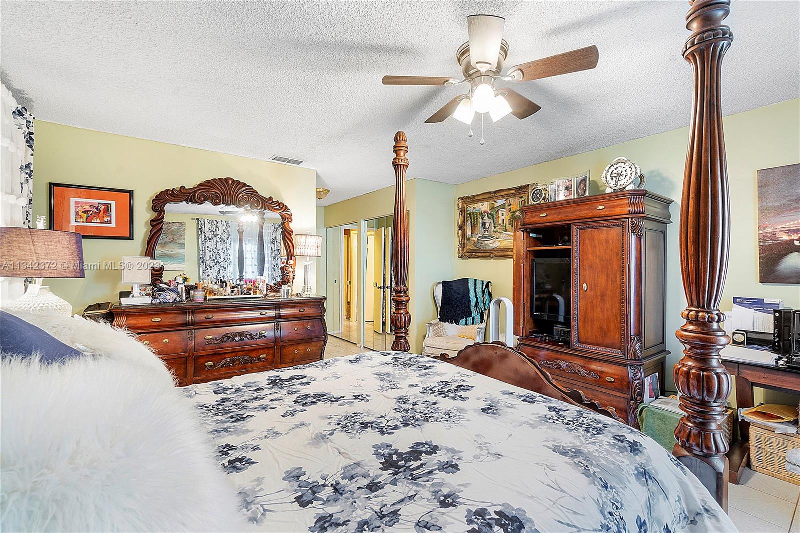 Listing Photo 15