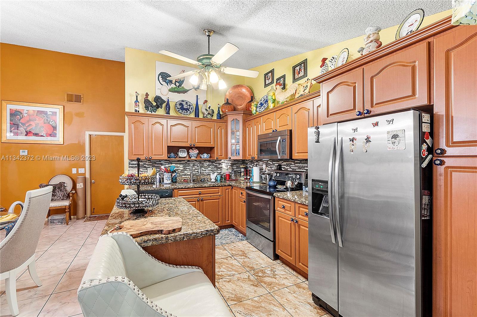 Listing Photo 8