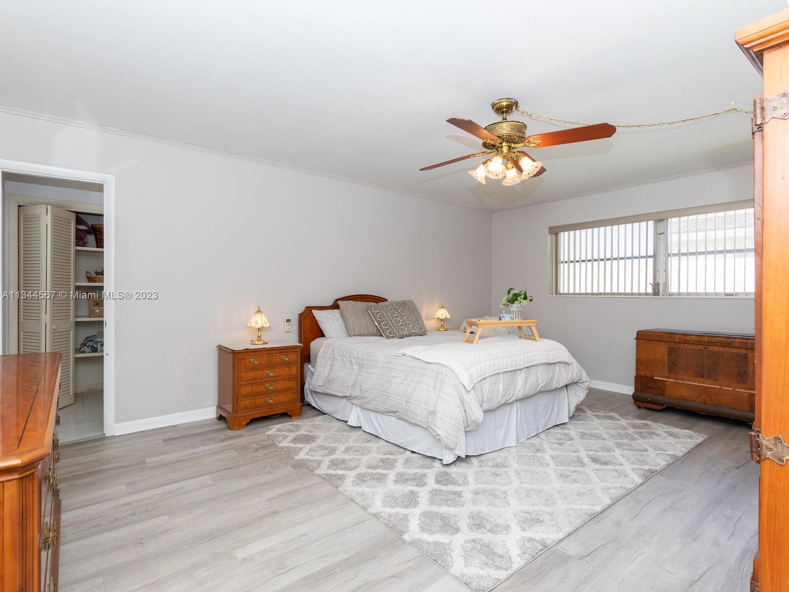 Listing Photo 9