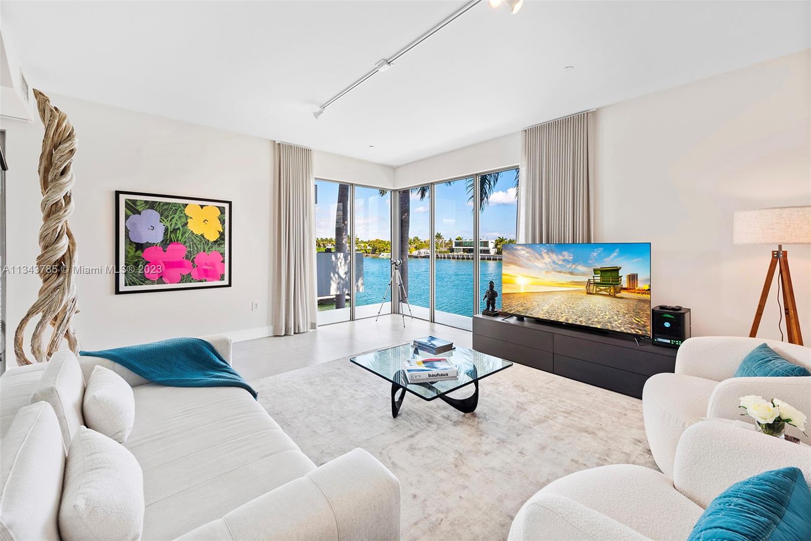 Photo 1 of 171 Shore Dr in Miami Beach - MLS A11343785