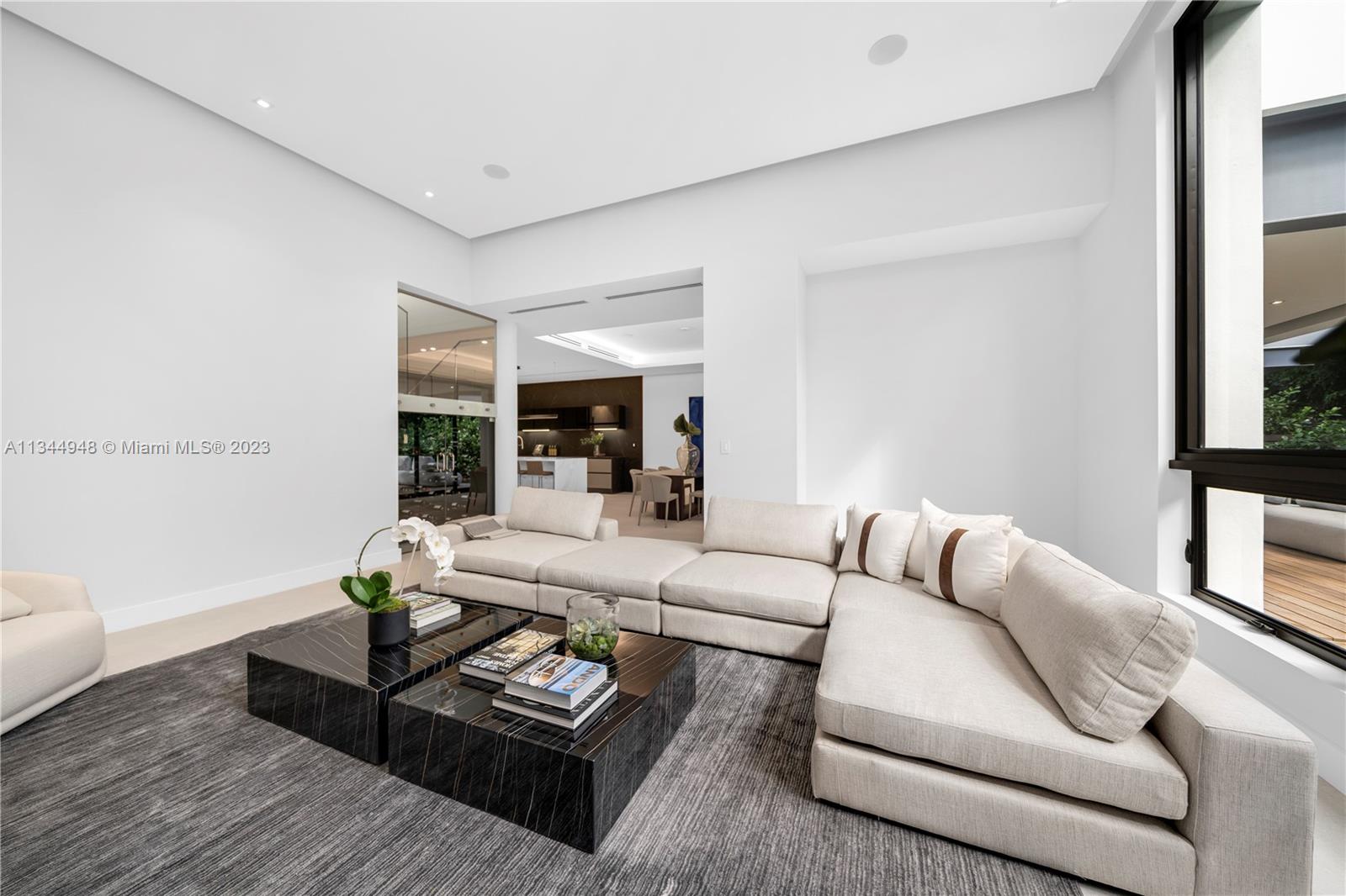 Listing Photo 16