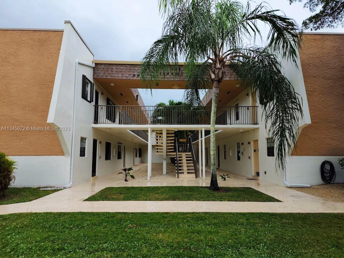 They say good things come in small packages!  This Pinecrest Condo features a one-Bedroom 
one-Bathroom, spacious living area with wood laminate floors, updated Bathroom. One assigned parking space #50 & ample guest parking! Enjoy manicured landscaping, swimming pool, barbecue area, tennis court!  Located in the prestigious Palmetto High, Palmetto Middle, and Palmetto Elementary School districts.  Plenty of restaurants & entertainment nearby. Just minutes away from The Falls, Dadeland Mall, and the Palmetto Expressway.