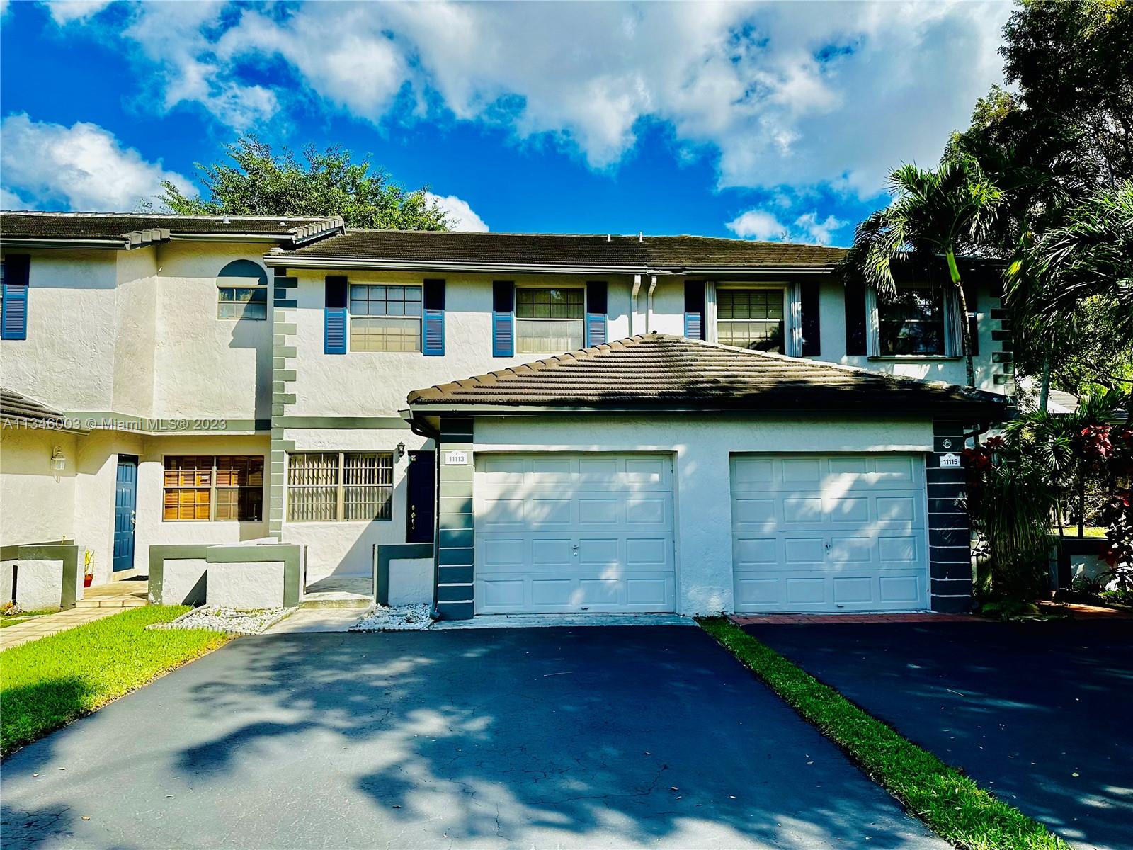 Photo 2 of 11113 154th Pl in Miami - MLS A11346003