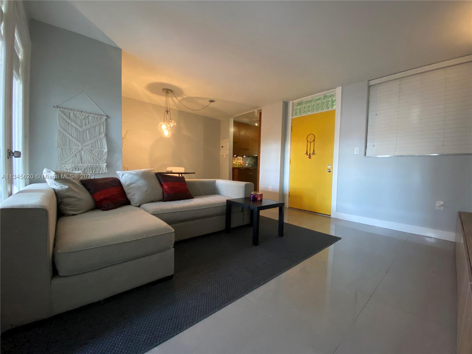 921  Jefferson Ave #3B For Sale A11345620, FL
