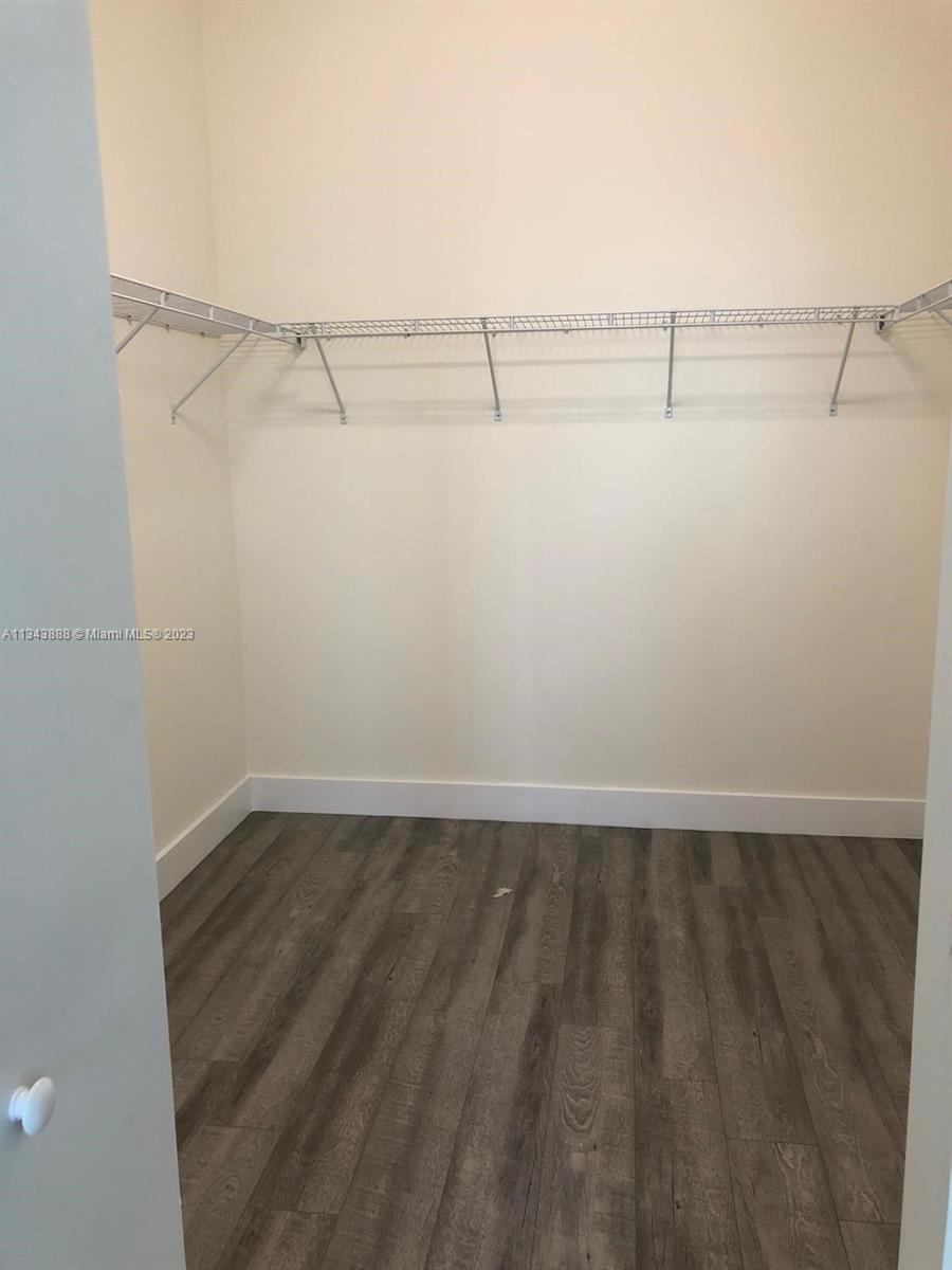 Photo 2 of 10309 66th St in Doral - MLS A11343888