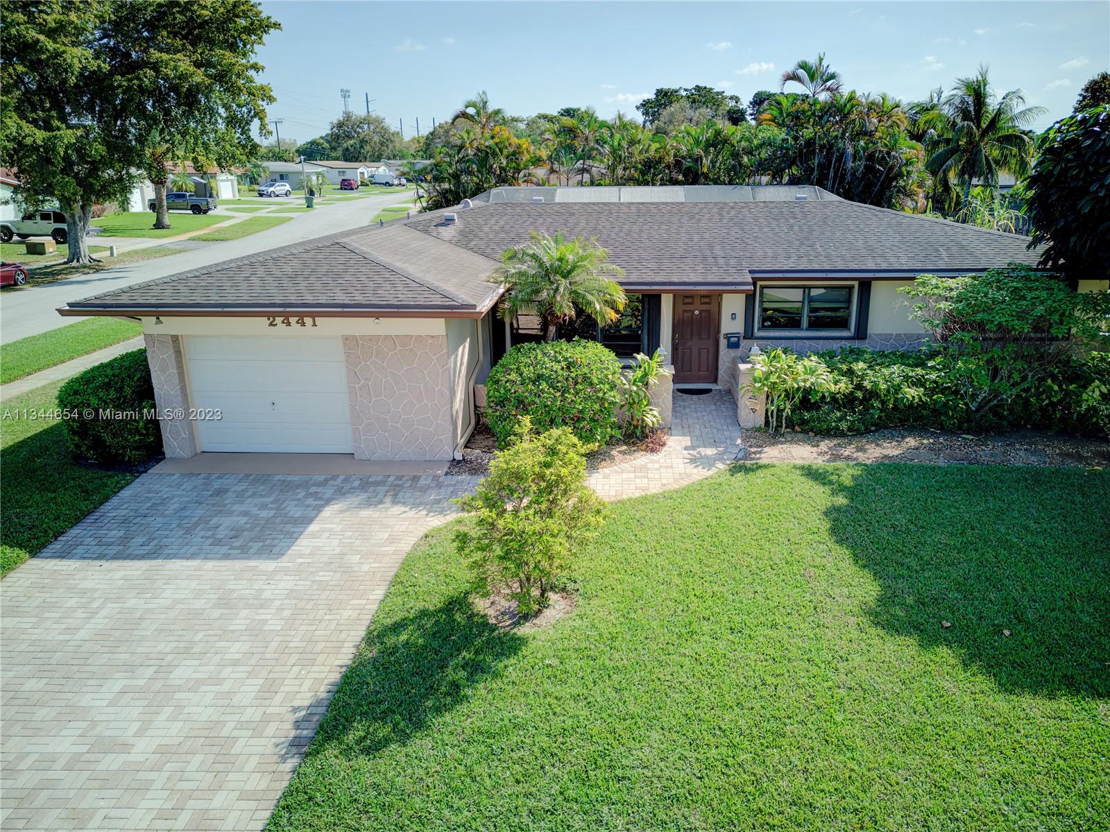 Listing Photo 34