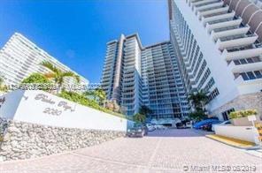 OCEAN DRIVE MAIN VALET ENTRANCE