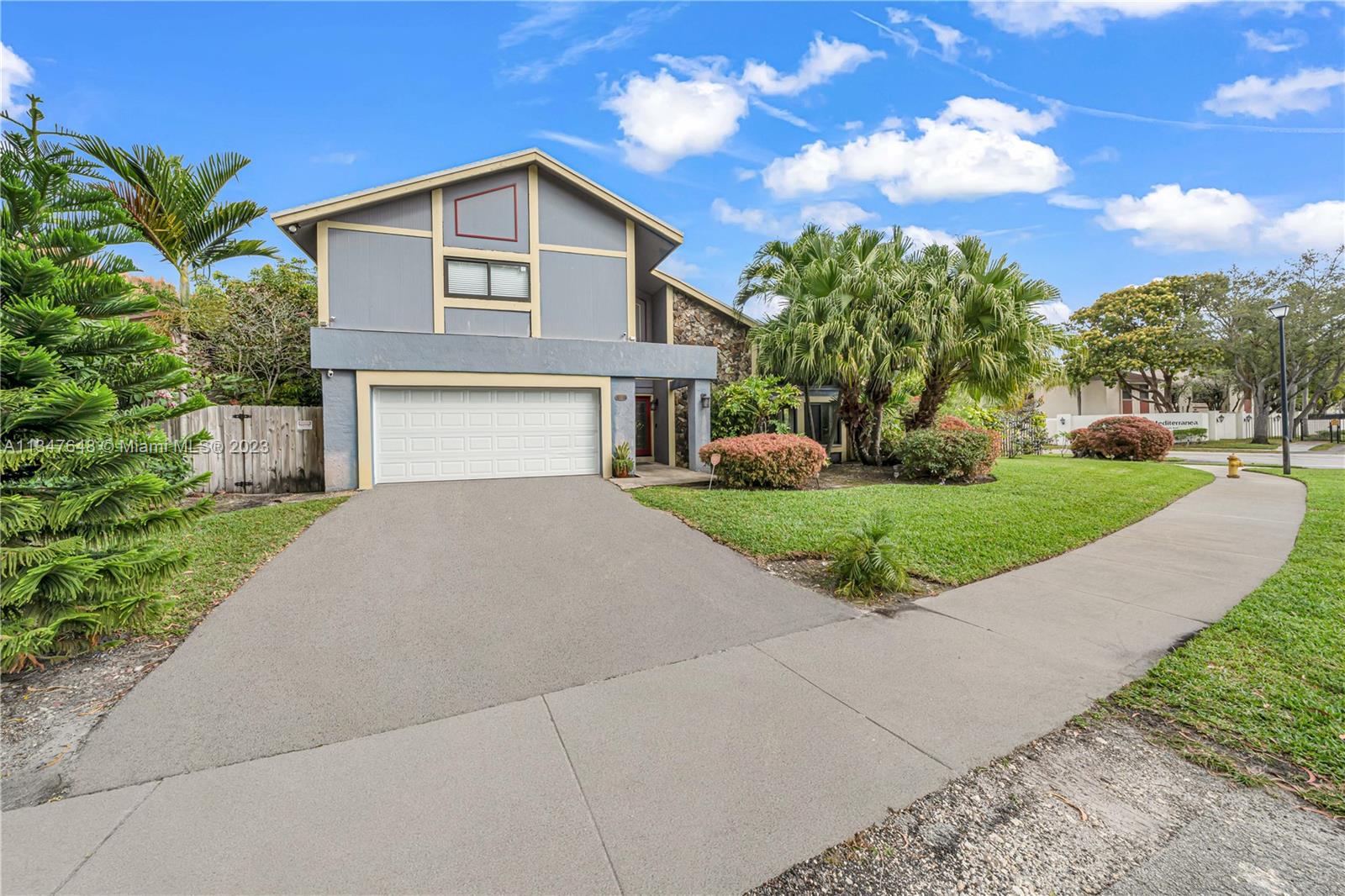 247 NE 199th Ln  For Sale A11347648, FL