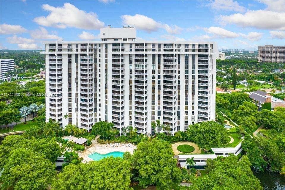 1000 Quayside Ter 1611, Miami, FL 33138