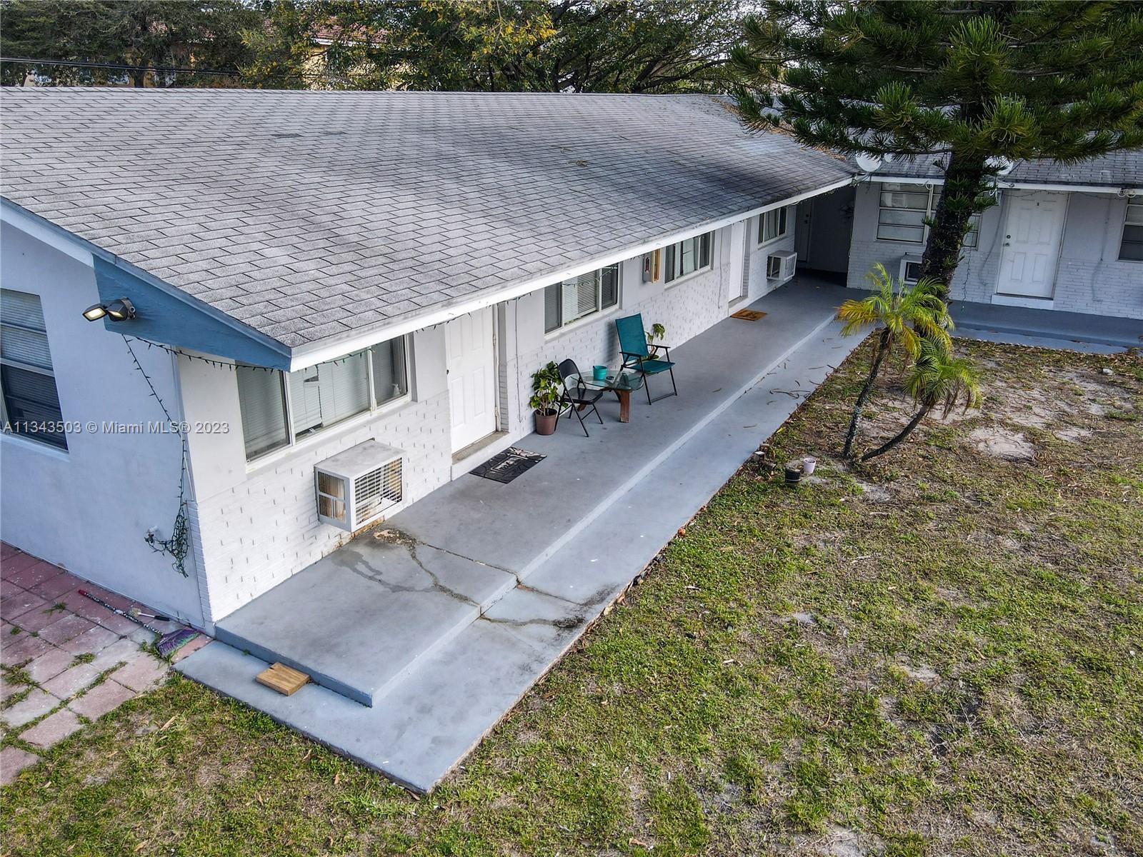 319 NE 2nd St  For Sale A11343503, FL