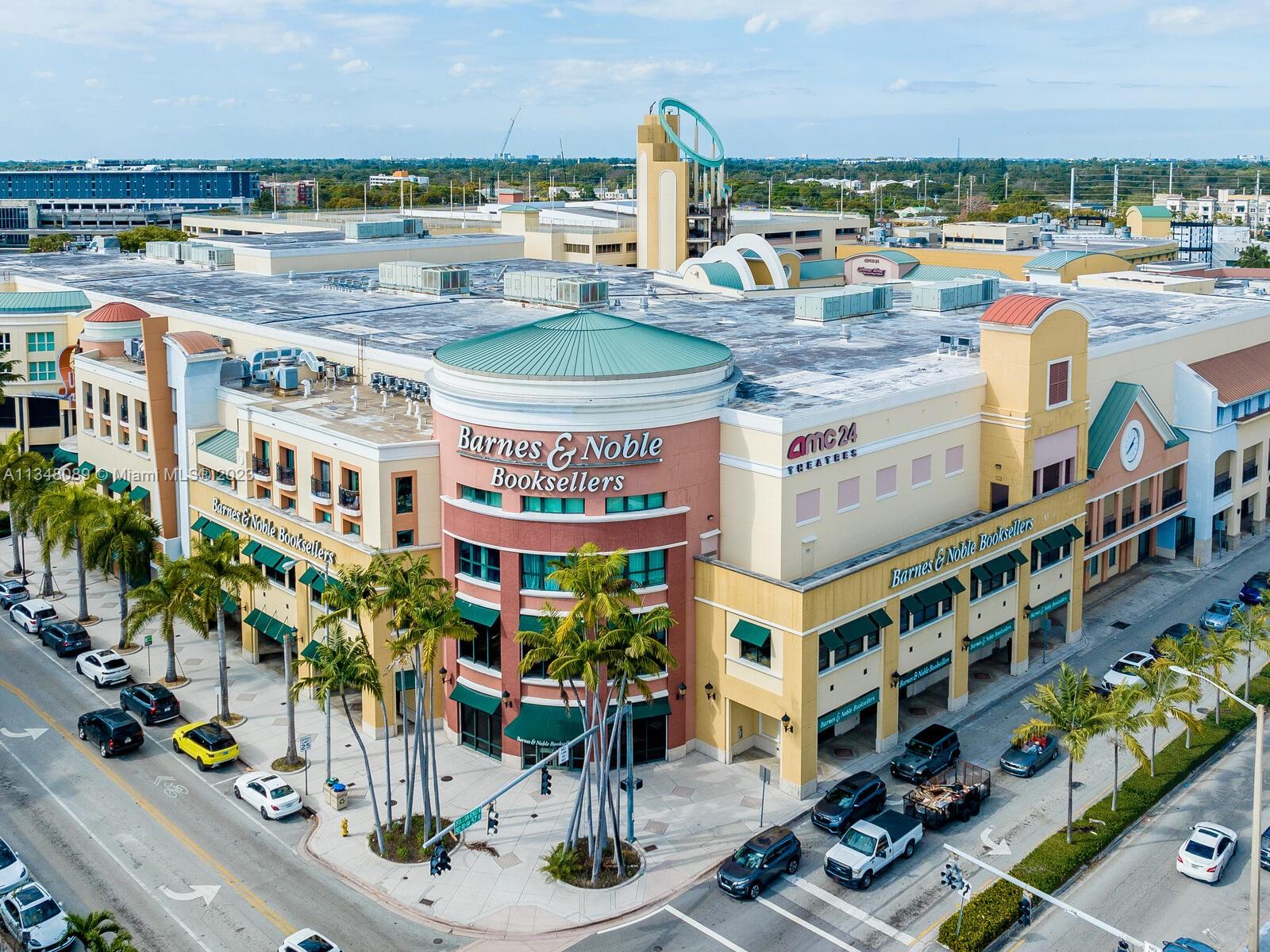 5701 SW 72 Ave #A-16 For Sale A11348089, FL