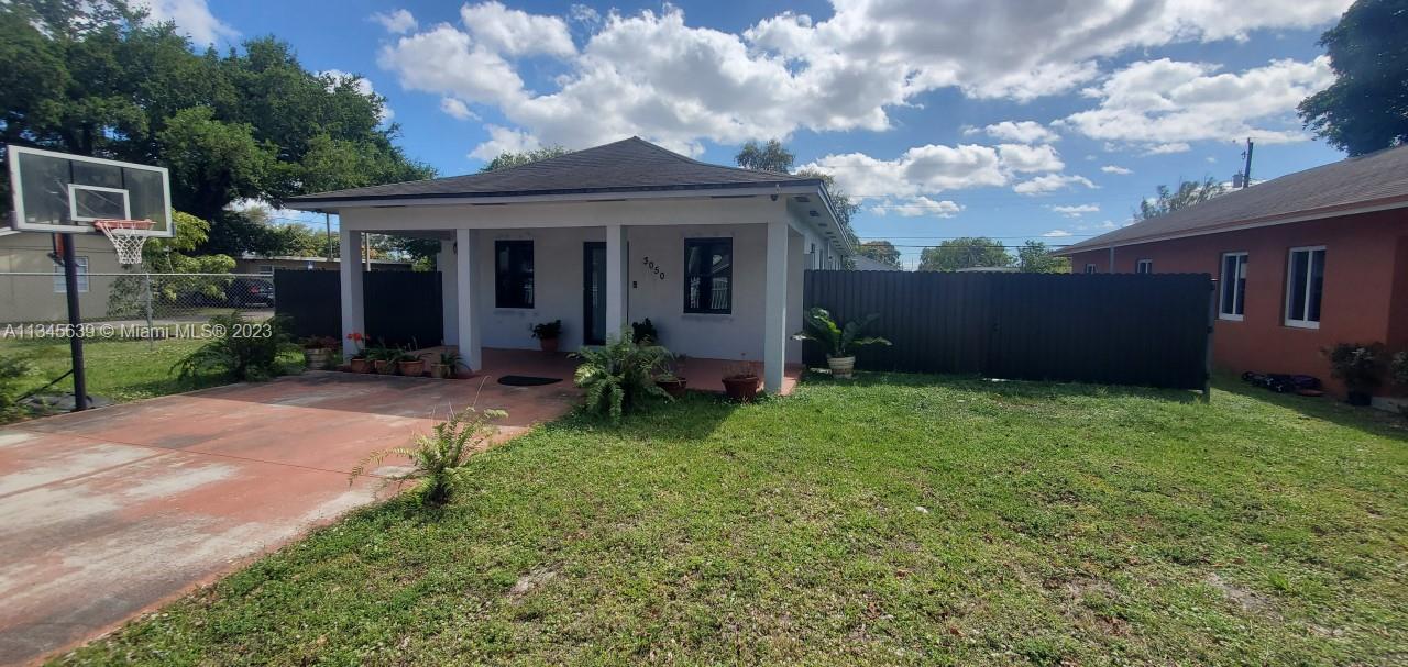 Photo 4 of 3050 NW 77th St in Miami - MLS A11345639