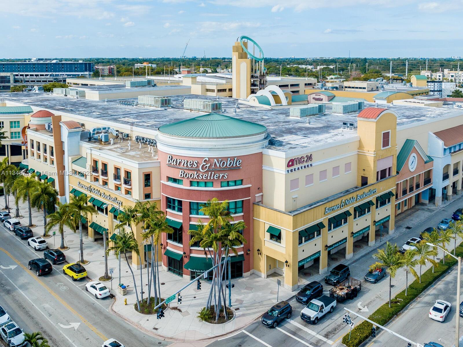 5701 SW 72 Ave #B11-A For Sale A11348718, FL