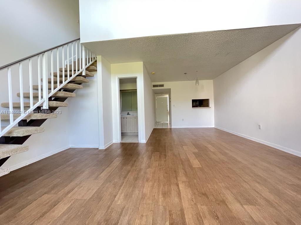6886 N Kendall Dr #D403 For Sale A11348582, FL