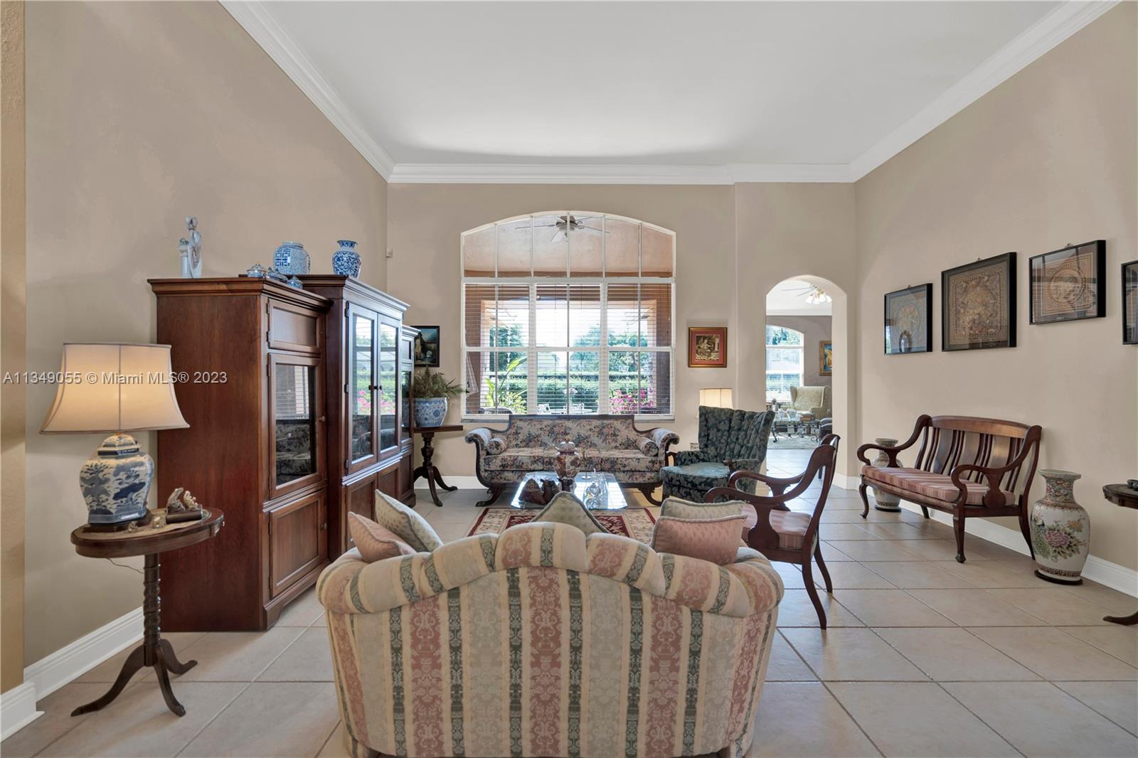 Listing Photo 8