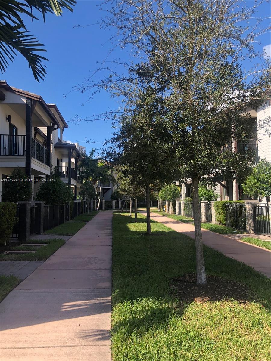 Photo 14 of 4906 83rd Path in Doral - MLS A11349294