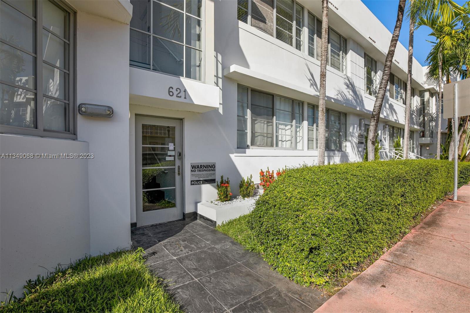 621  11th St #202 For Sale A11349068, FL
