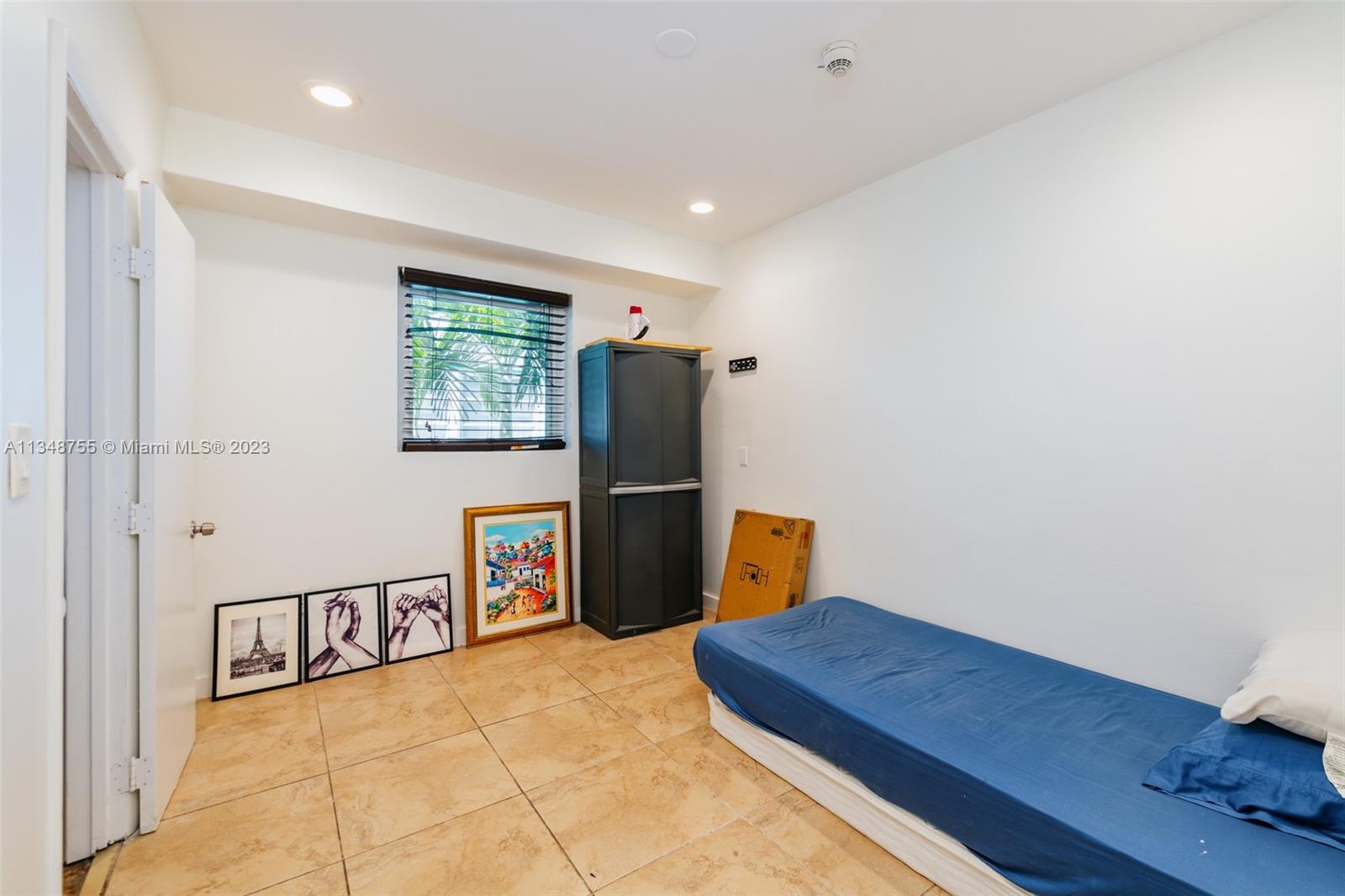 Listing Photo 14