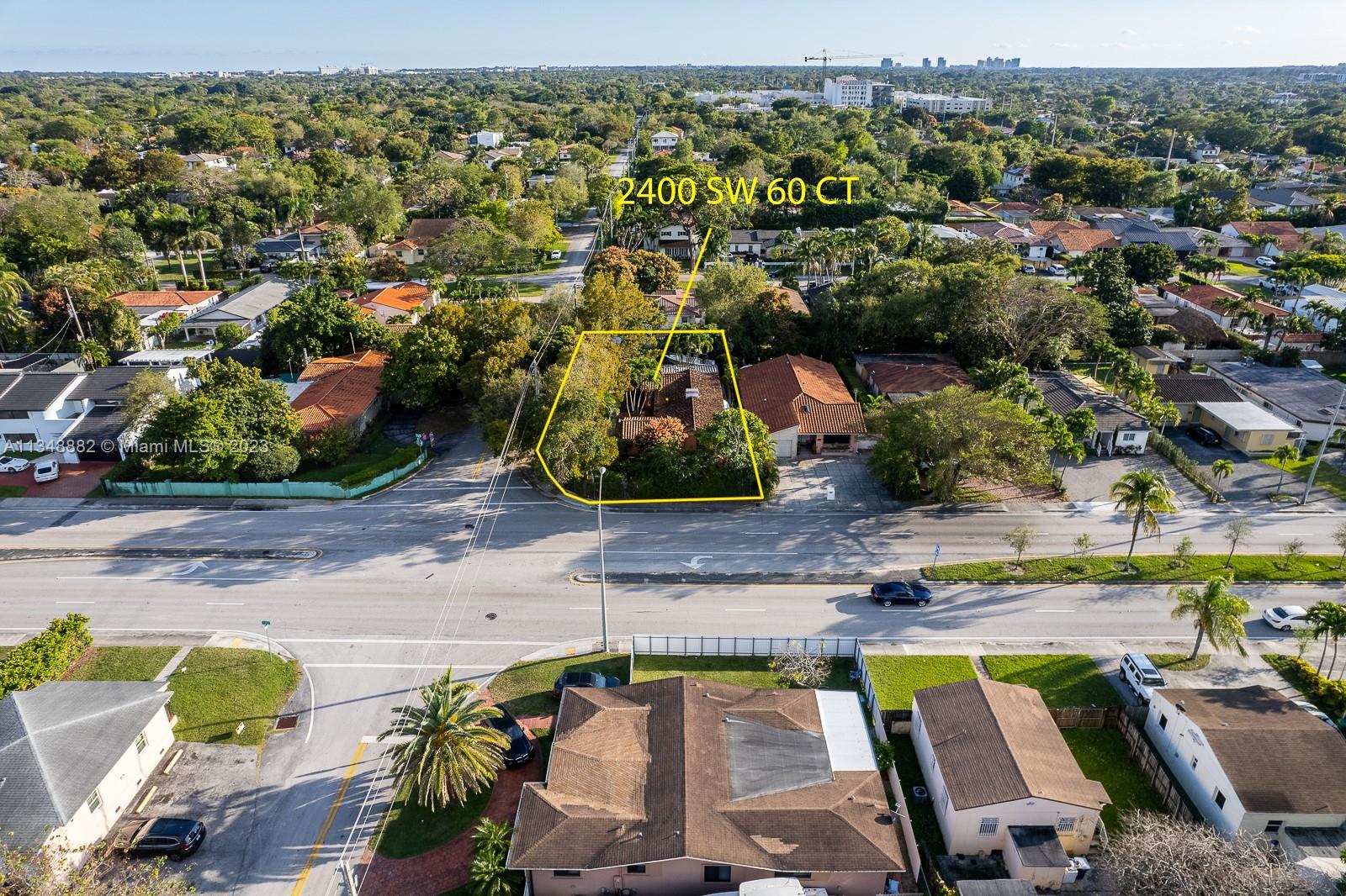 Photo 1 of 2400 60th Ct in Miami - MLS A11348882