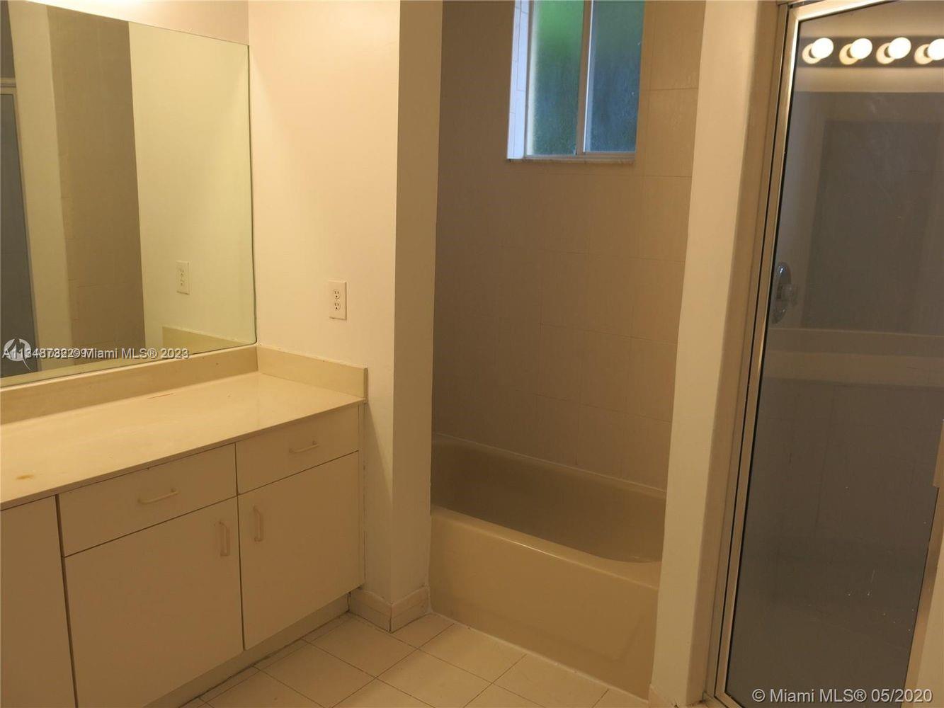 Photo 2 of 11220 230th Ter in Miami - MLS A11348732