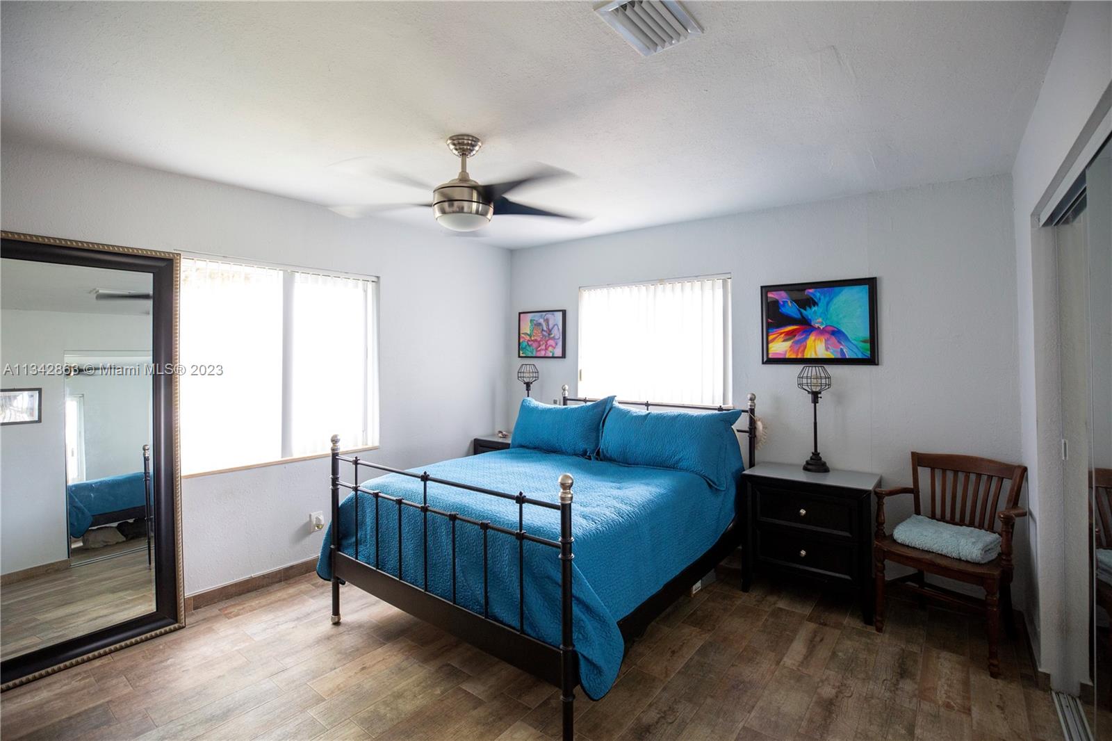 Listing Photo 10