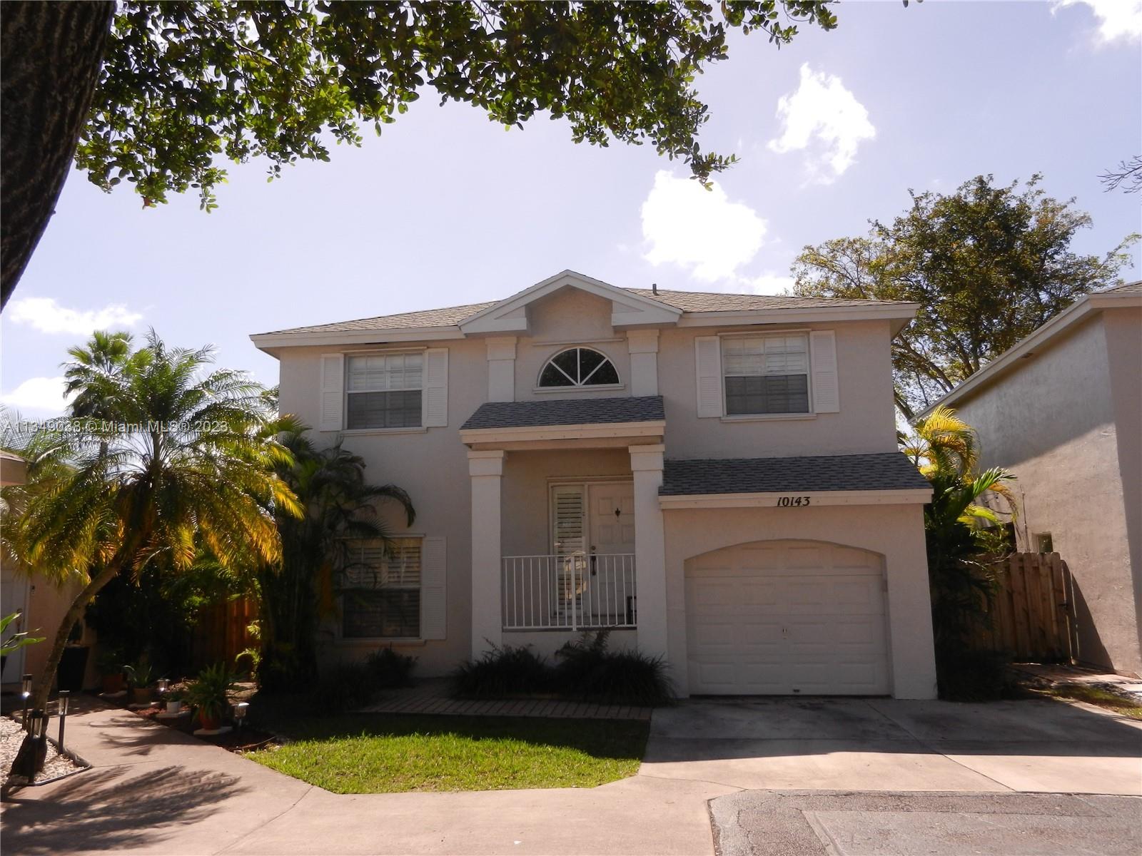 Photo 1 of 10143 118th Ct in Miami - MLS A11349038
