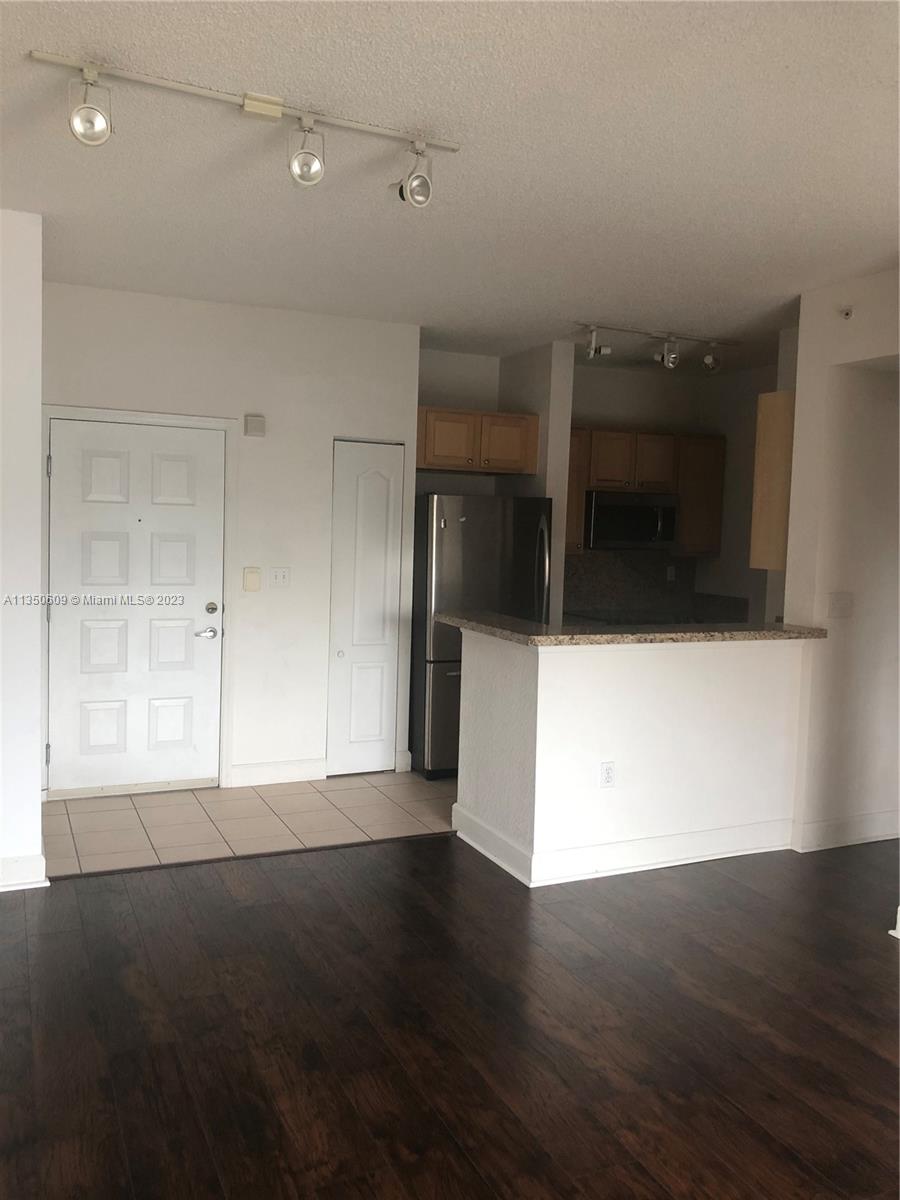 6001 SW 70th St #411 For Sale A11350609, FL