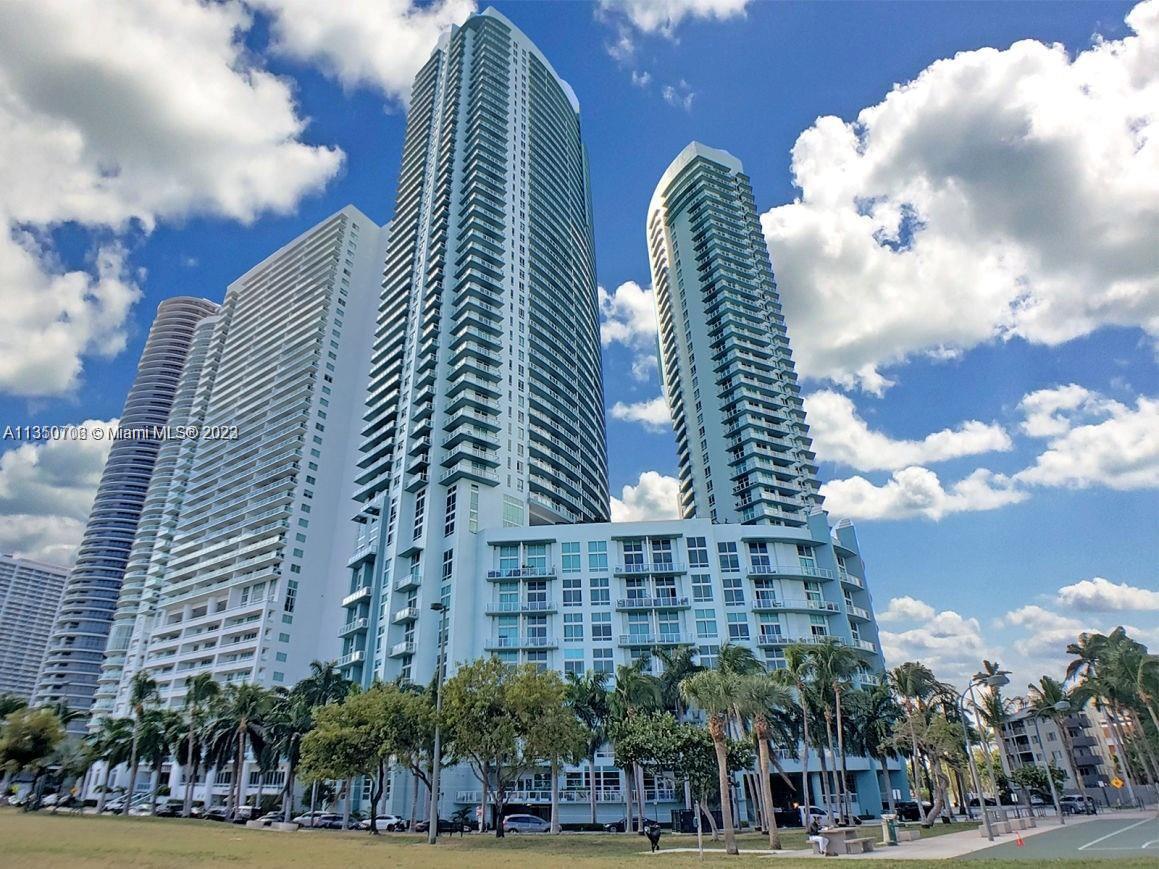 Photo 1 of Quantum on The Bay Apt 3718 in Miami - MLS A11350706