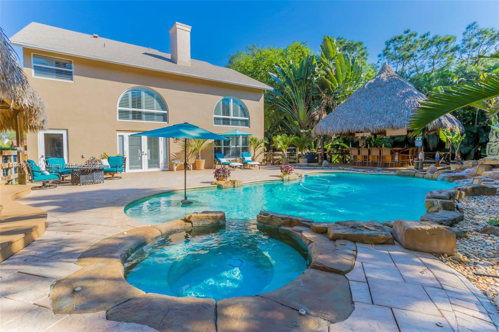 Photo 2 of 2631 136th Ave in Davie - MLS A11348661