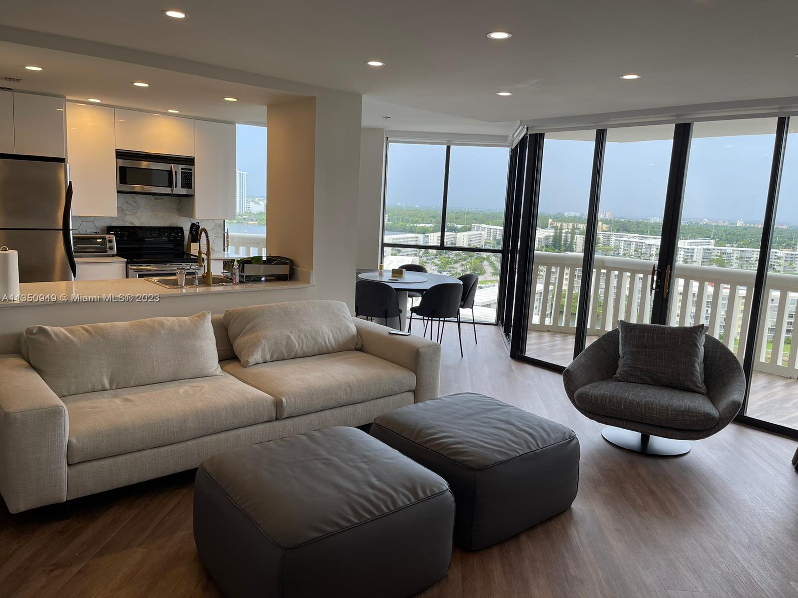 Photo 2 of 1000 Isl Blvd Williams Is Apt 1610 in Aventura - MLS A11350949