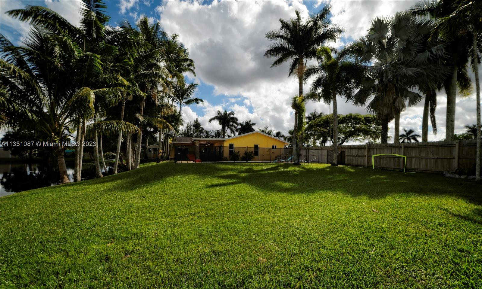 Photo 57 of 4650 110th Ave in Davie - MLS A11351087