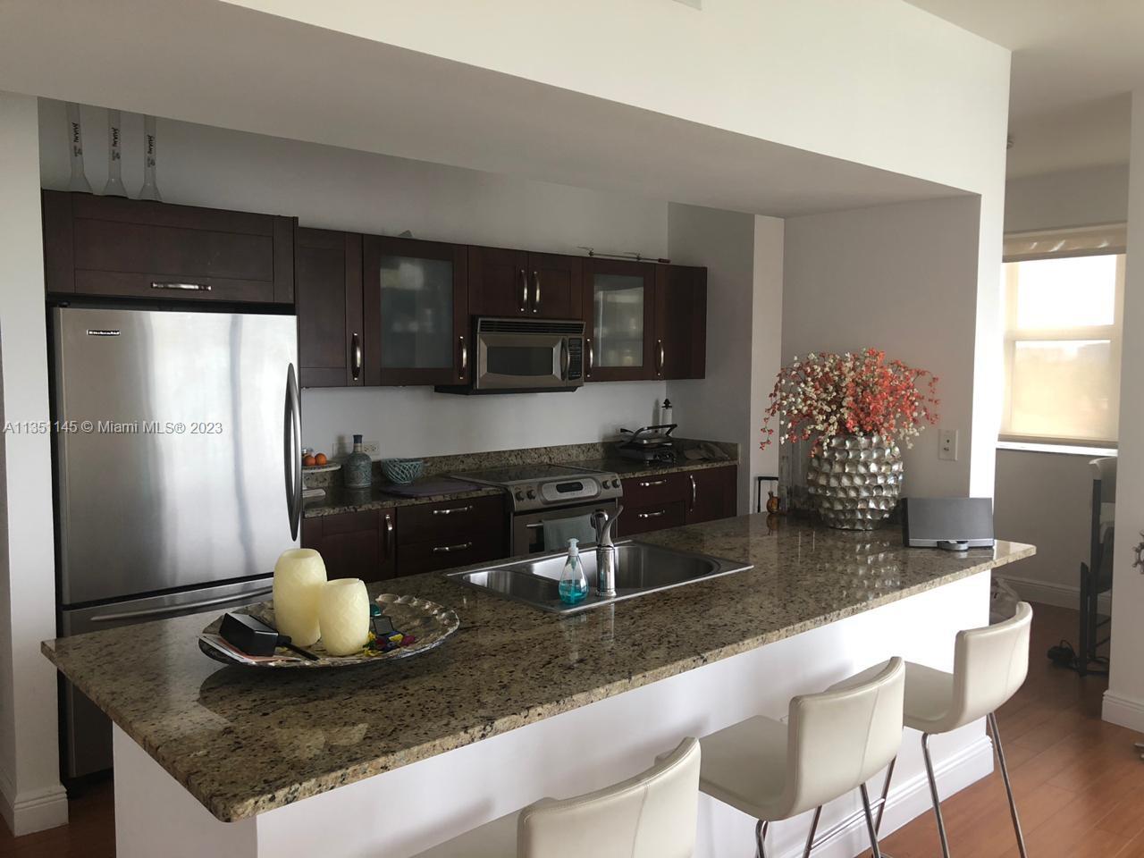 Photo 9 of Turnberry Vlg No Tower Co in Aventura - MLS A11351145