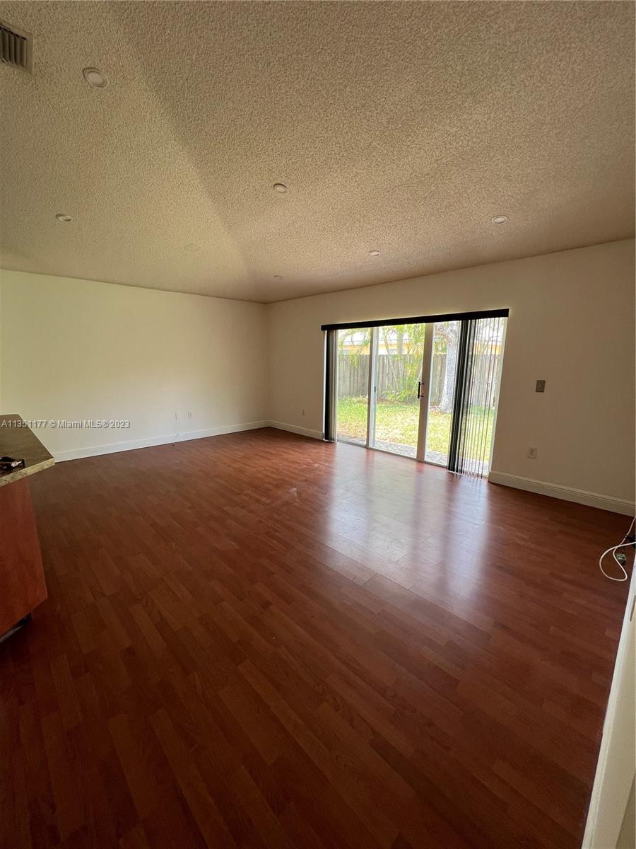 Photo 24 of 15439 141st St in Miami - MLS A11351177