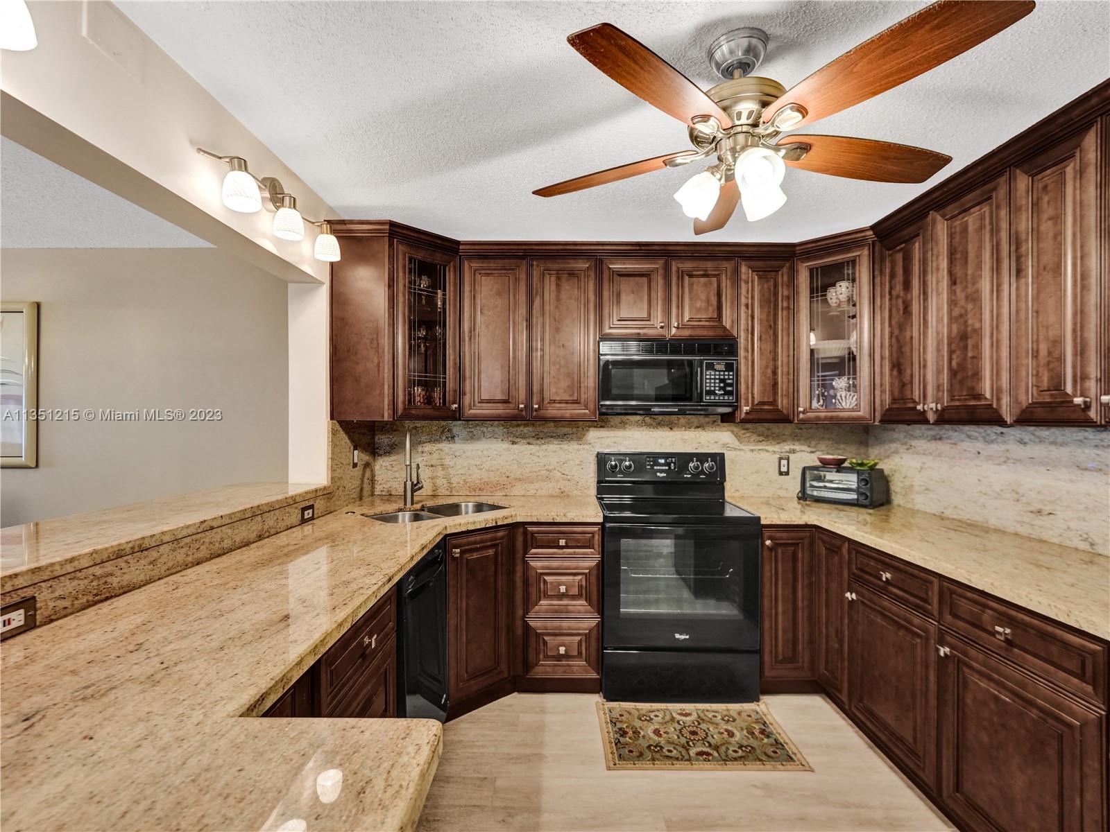 9070  Fairbanks Ln #2 For Sale A11351215, FL