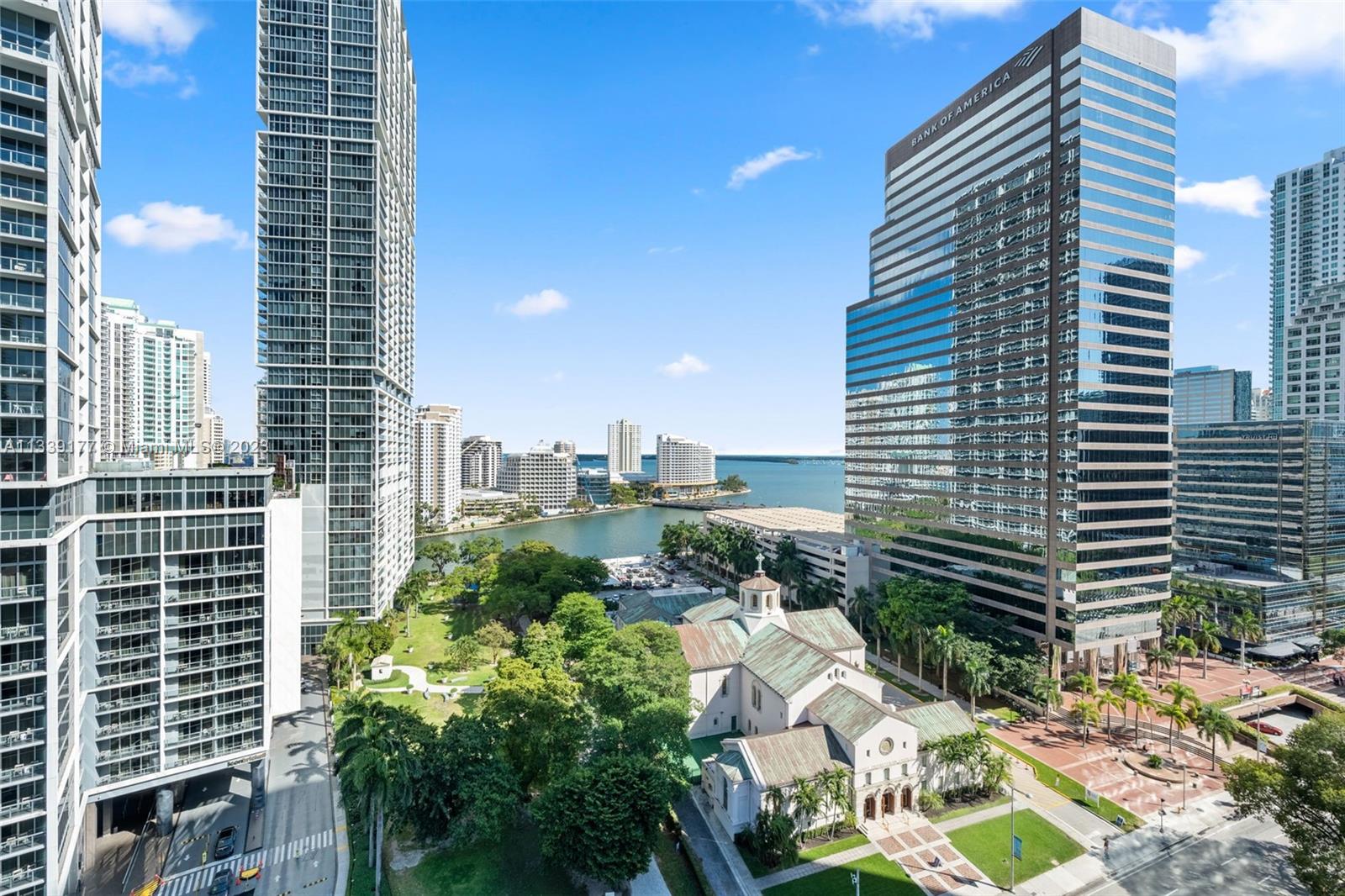 SPECTACULAR CITY, RIVER AND BAY VIEWS FROM SPACIOUS 3 BEDROOM/3 BATH CORNER UNIT AT  500 EAST TOWER...SPLIT FLOOR PLAN.... ELEGANT CERAMIC TILE FLOORS.. GORGEOUS KITCHEN WITH BEAUTIFUL AZUL BAHIA GRANITE WATERFALL COUNTERTOPS AND BACKSPLASH... STAINLESS STEEL APPLIANCES.. FLOOR TO CEILING WINDOWS ..MASTER BATH WITH SEPARATE TUB/JACUZZI AND SHOWER, MARBLE TOP VANITIES IN ALL BATHROOMS..WALK IN CLOSETS.... AMENITIES INCLUDE TWO HEATED POOLS...ONE ON THE ROOFTOP ON THE 42ND FLOOR WITH WRAP AROUND CITY AND BAYVIEWS .. SPA WITH SAUNA AND STEAM ROOM..PRIVATE MOVIE THEATER.. SUPERB FITNESS CENTER..SPORTS AND WINE CELLAR...BBQ AREAS .. 24 HOUR CONCIERGE,VALET PARKING.. STEPS AWAY FROM RESTAURANTS AND SHOPPING AT BRICKELL CITY CENTRE, MARY BRICKELL VILLAGE,AND DOWNTOWN MIAMI.