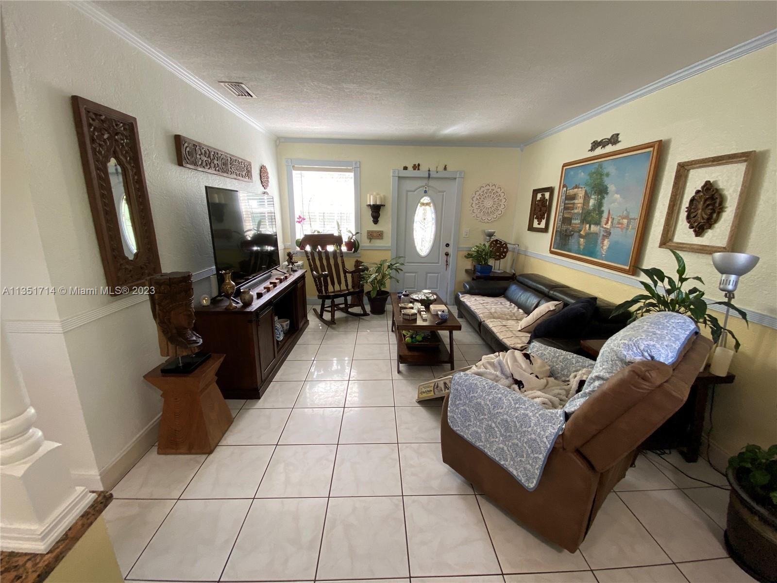 Photo 1 of 1545 126th St in North Miami - MLS A11351714